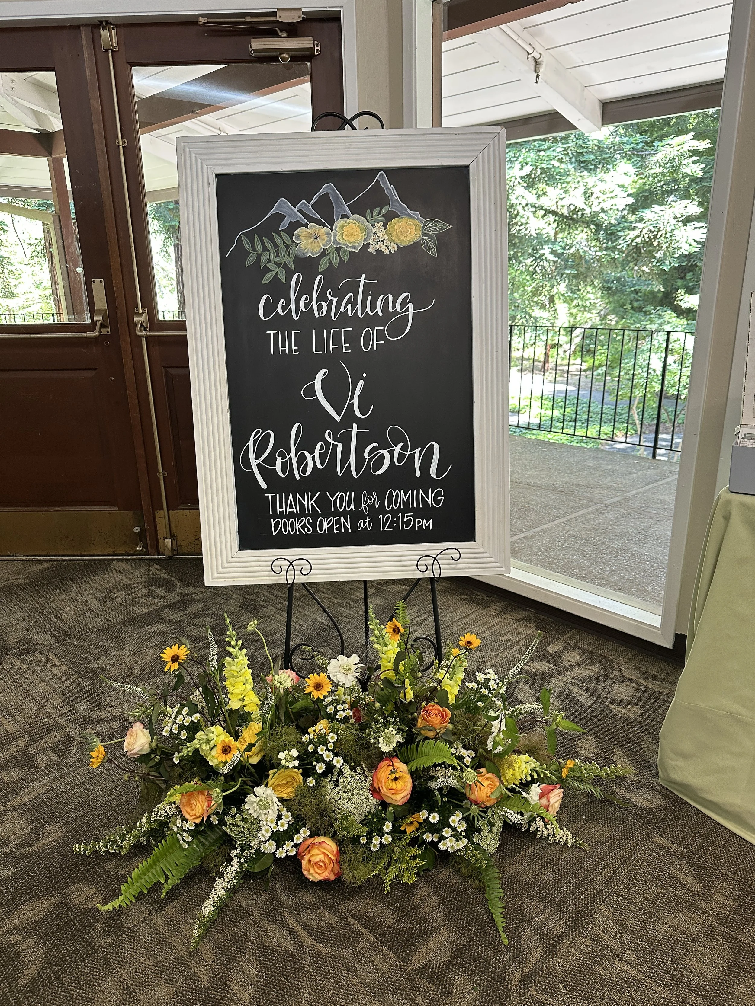 All About the Types of Celebration of Life and Funeral Flower