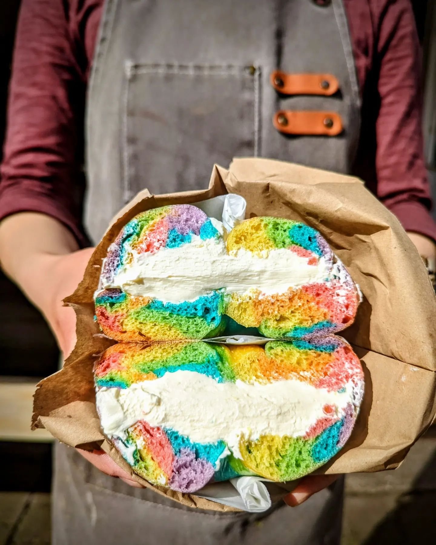 Falmouth Pride! 🏳️&zwj;🌈 Saturday 27 April!!
We're whipping up a special batch of Pride Bagels 🌈, but hurry, they won't last long! Get here early before they're gone! @cornwallpride #FalmouthPride #PrideBagels #corwallpride #pride 🌈🥯
