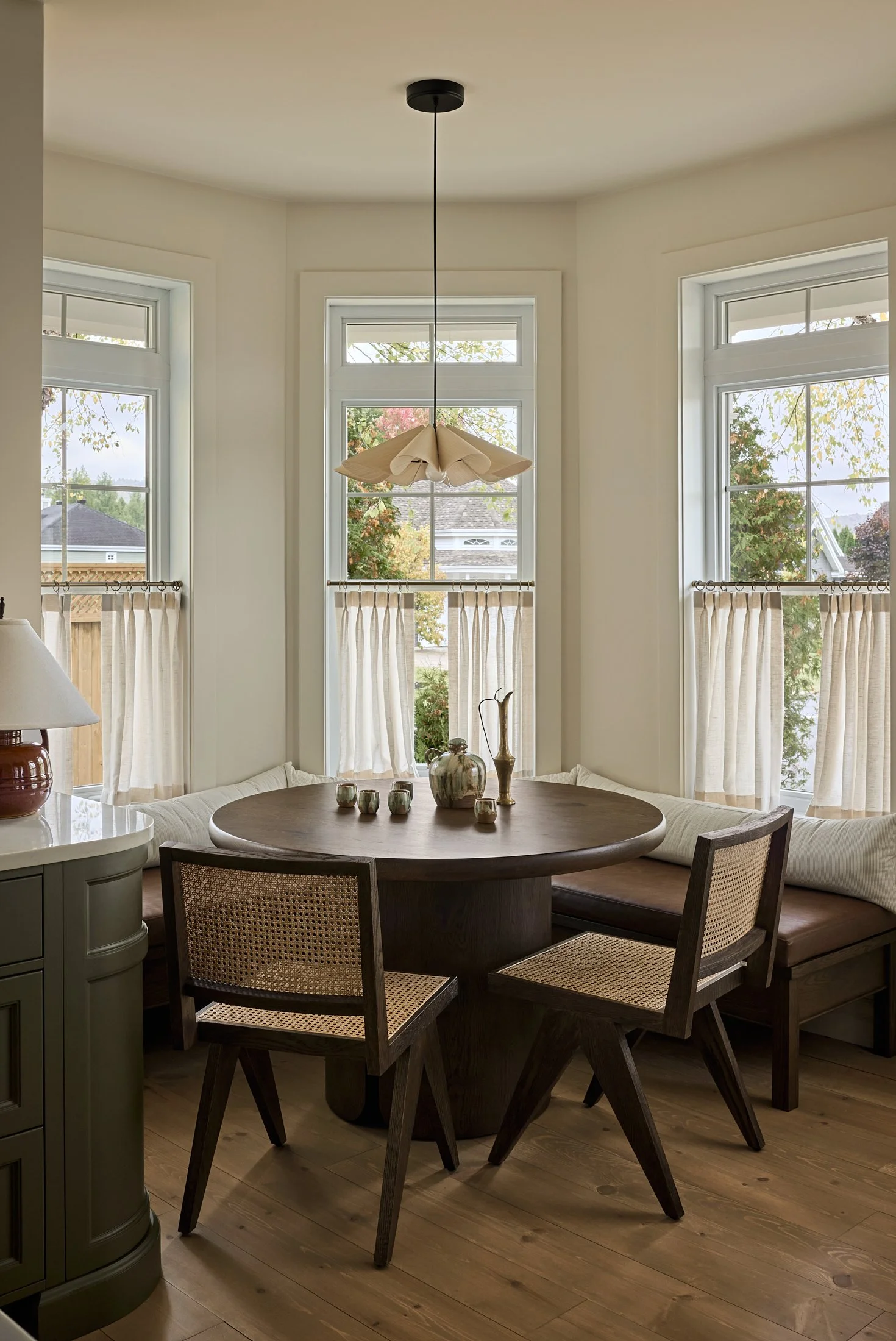 blanc-marine-desfaucons-residence-kitchen-03.jpg