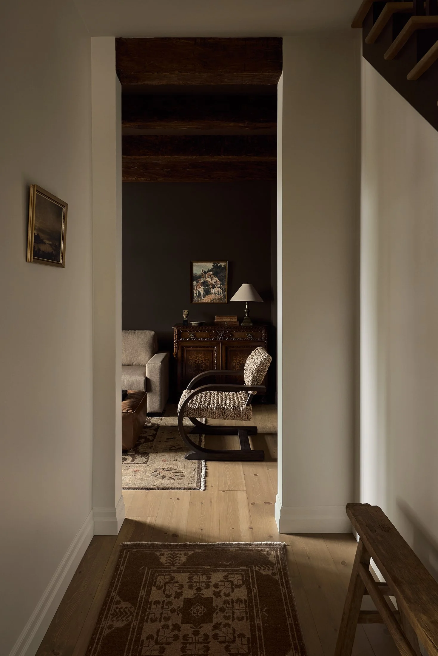 blanc-marine-desfaucons-residence-living-room-05.jpg