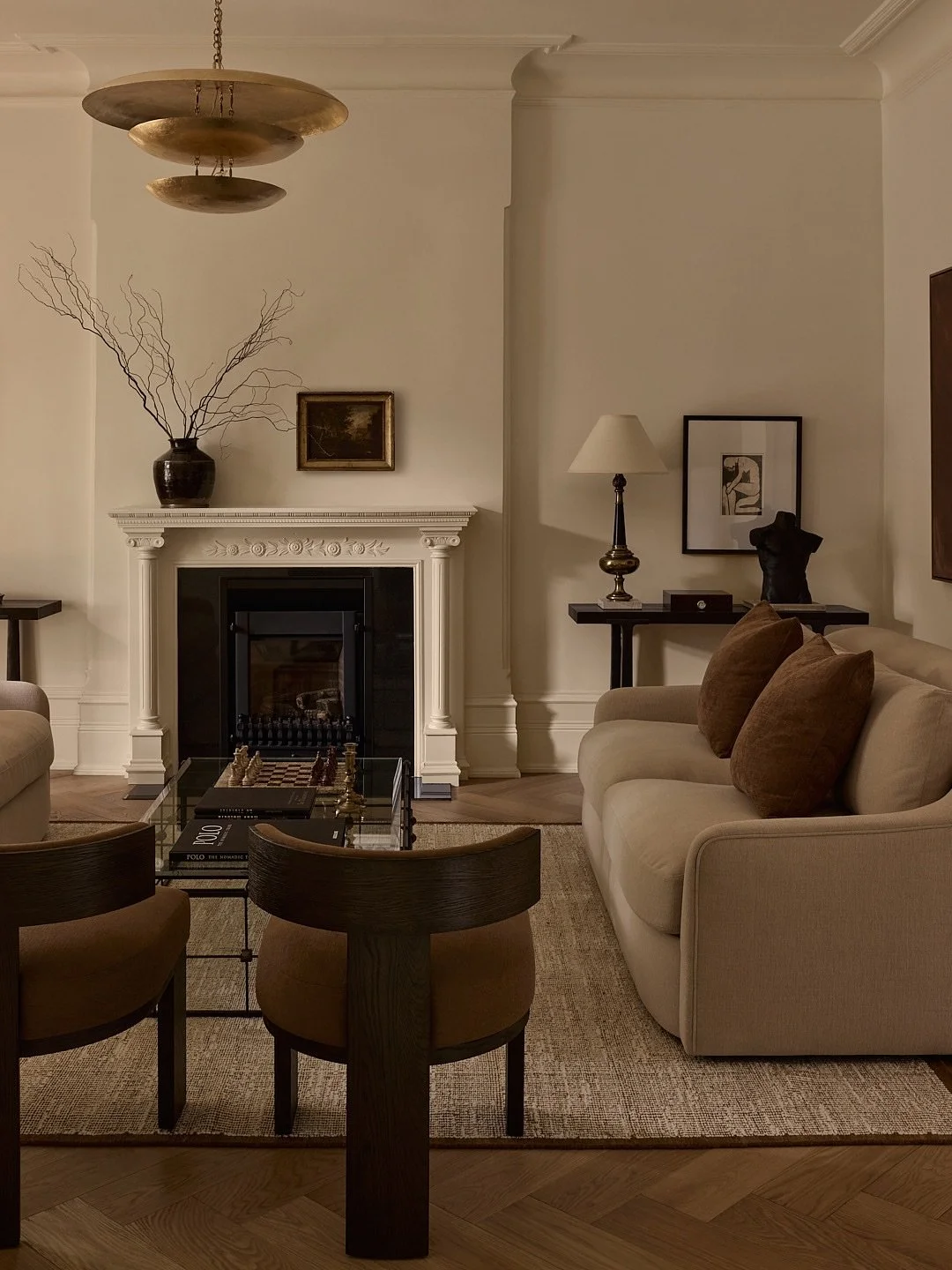 Olivier Residence 🤎
We&rsquo;ve been so excited to finally share this new project with you.

A contemporary home defined by minimal lines and calm simplicity, yet still carrying that warmth and quiet elegance.

Think soft light, creamy tones, and a 