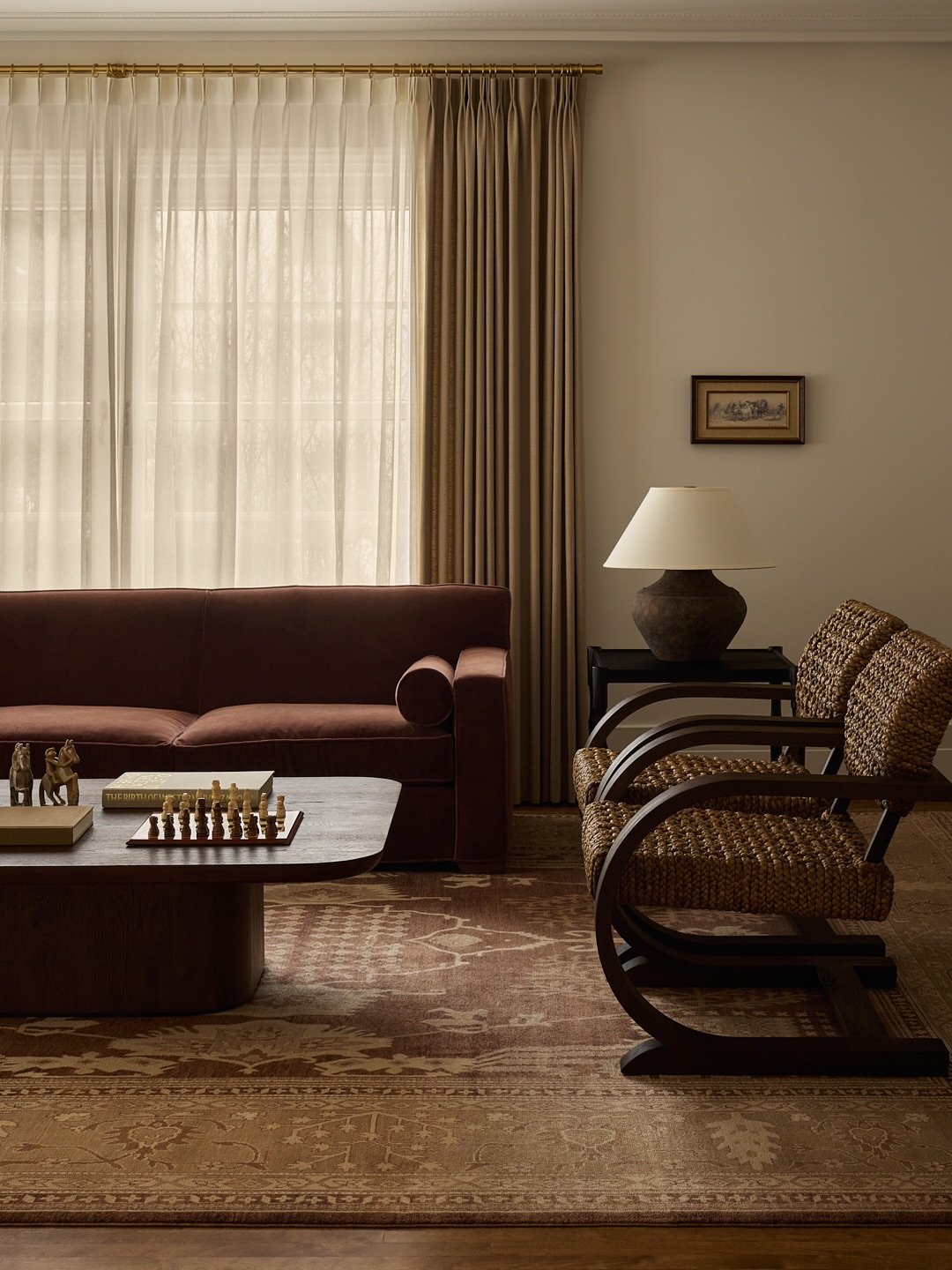 La R&eacute;sidence Dumfries 🤎
Nous sommes ravies de vous d&eacute;voiler ce nouveau projet. Nous avons cr&eacute;&eacute; une ambiance douce, lumineuse et &eacute;volutive, adapt&eacute;e &agrave; la jeune famille qui y r&eacute;side. Une palette c