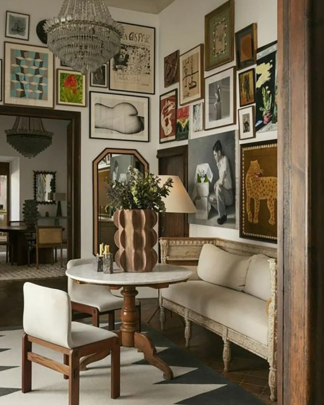 Current obsession: a pop of color. ✨

Lately, we&rsquo;ve been drawn to richer tones; deep reds, warm browns, muted greens... and how they can shift the mood of a space.

These are some of the inspirations guiding us right now. A direction you&rsquo;