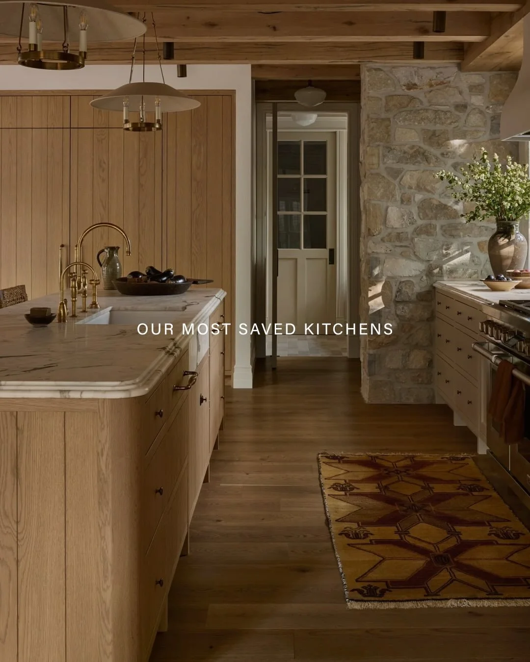 Our most saved kitchens, the ones that resonate the most. 🤎

We always imagine them as spaces where people come together. Warm, balanced and timeless, that&rsquo;s what makes them so inspiring. ✨

&mdash;&mdash;

Nos cuisines les plus enregistr&eacu