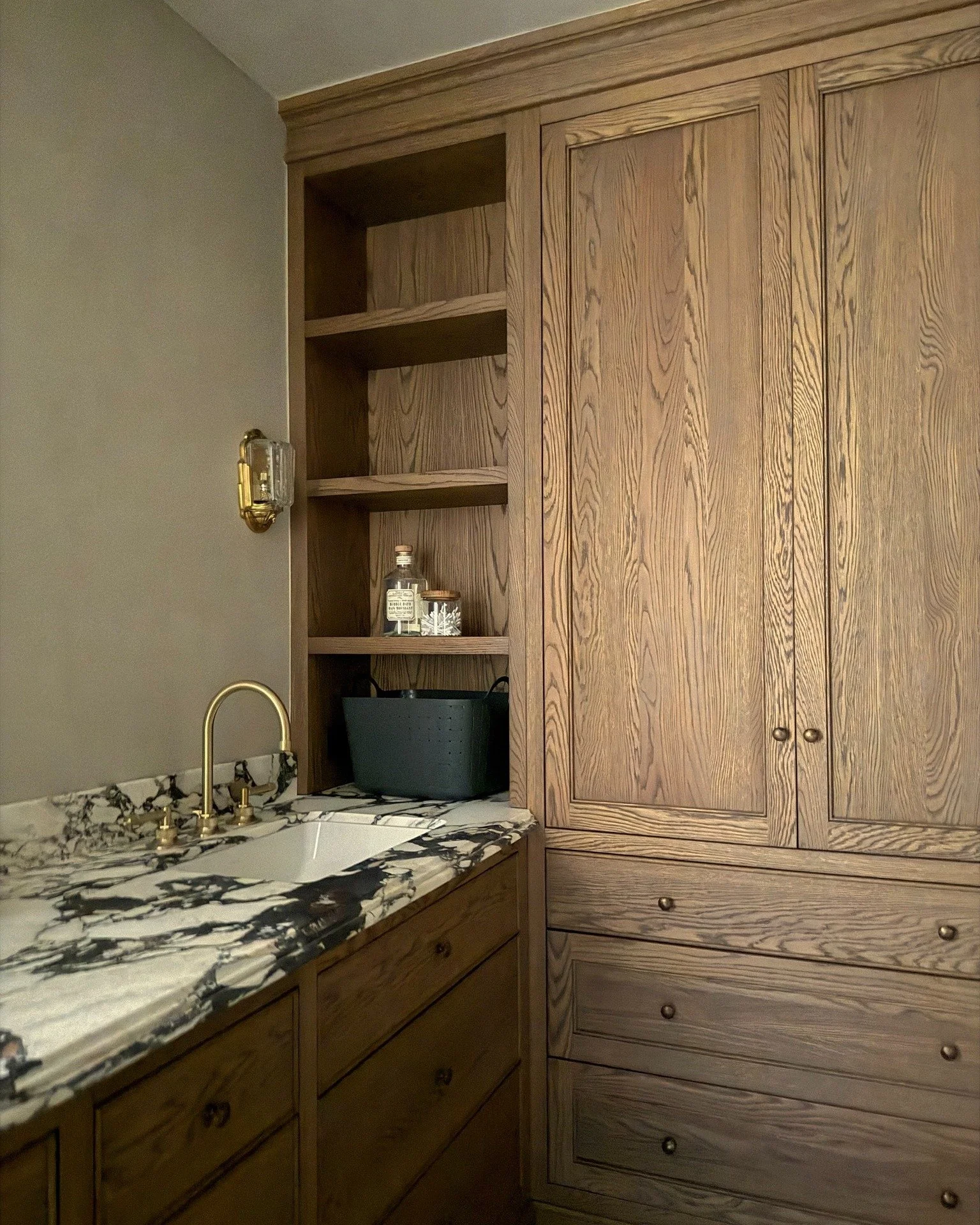 We have a little secret&hellip; You haven&rsquo;t seen all of La R&eacute;sidence du Bosquet just yet. But now that the house is almost complete, we took a few iPhone shots before our final shoot.

So many beautiful rooms still waiting to be discover