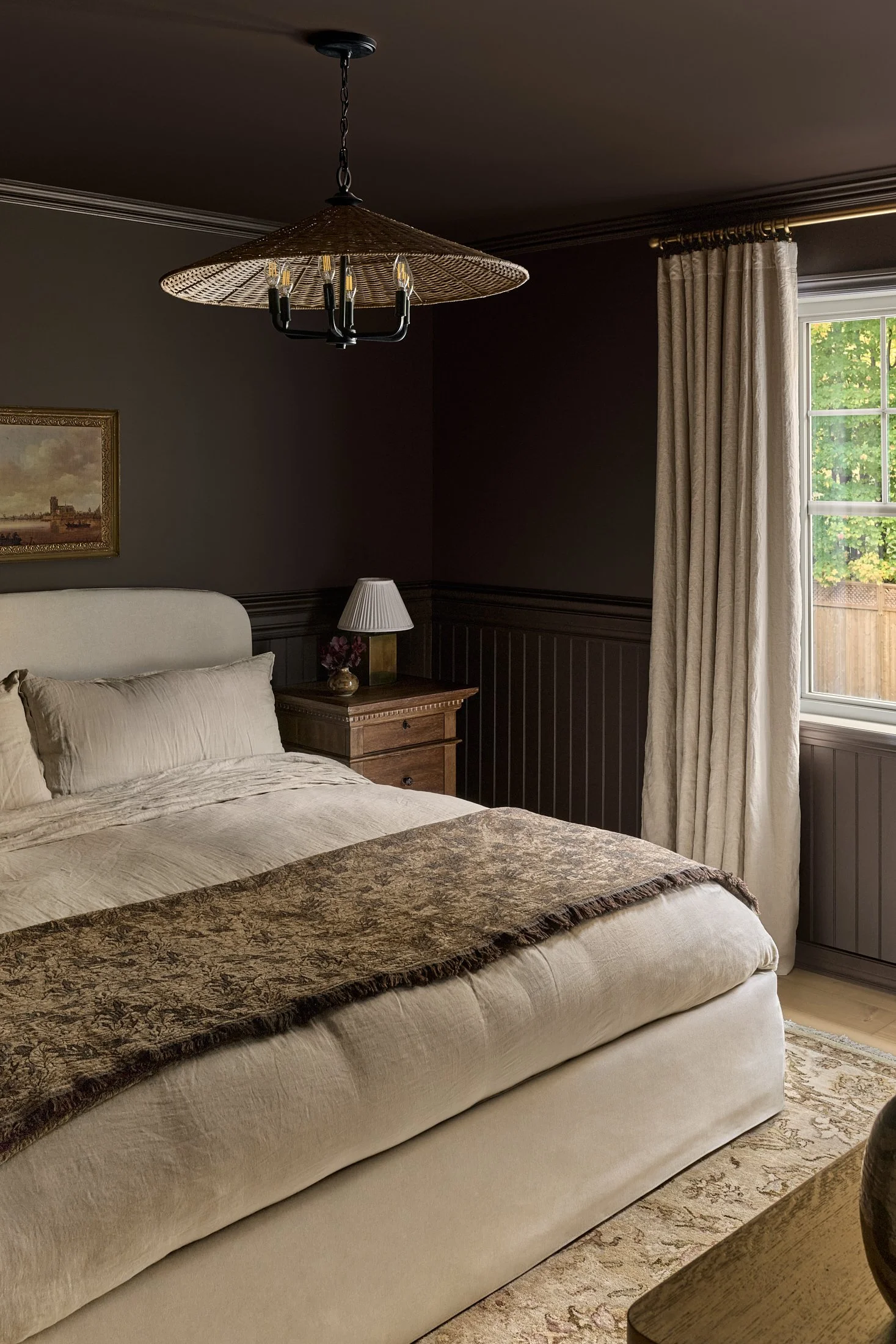 blanc-marine-desfaucons-residence-bedroom-02.jpg