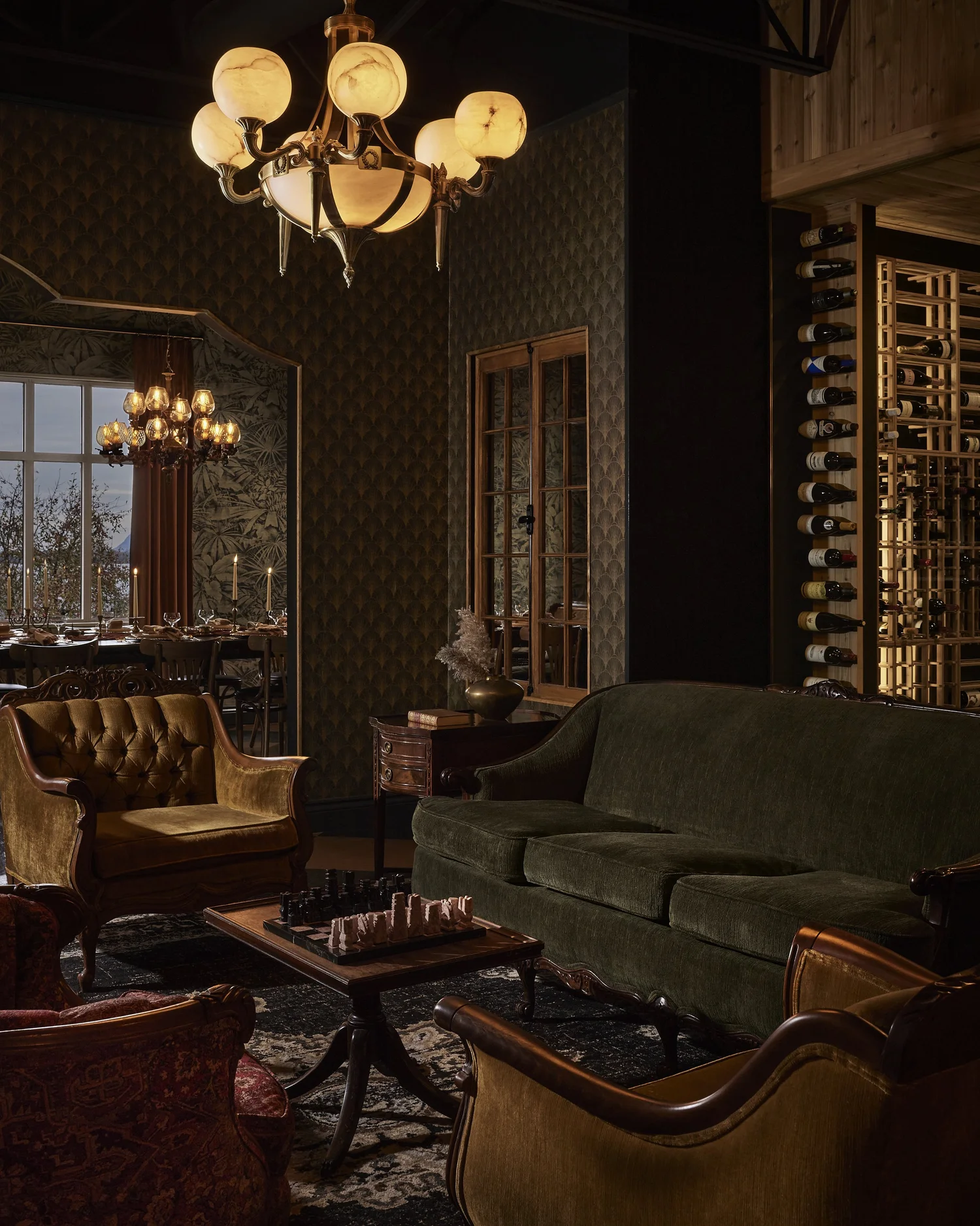 Speakeasy Le 202 — Blanc Marine Intérieurs