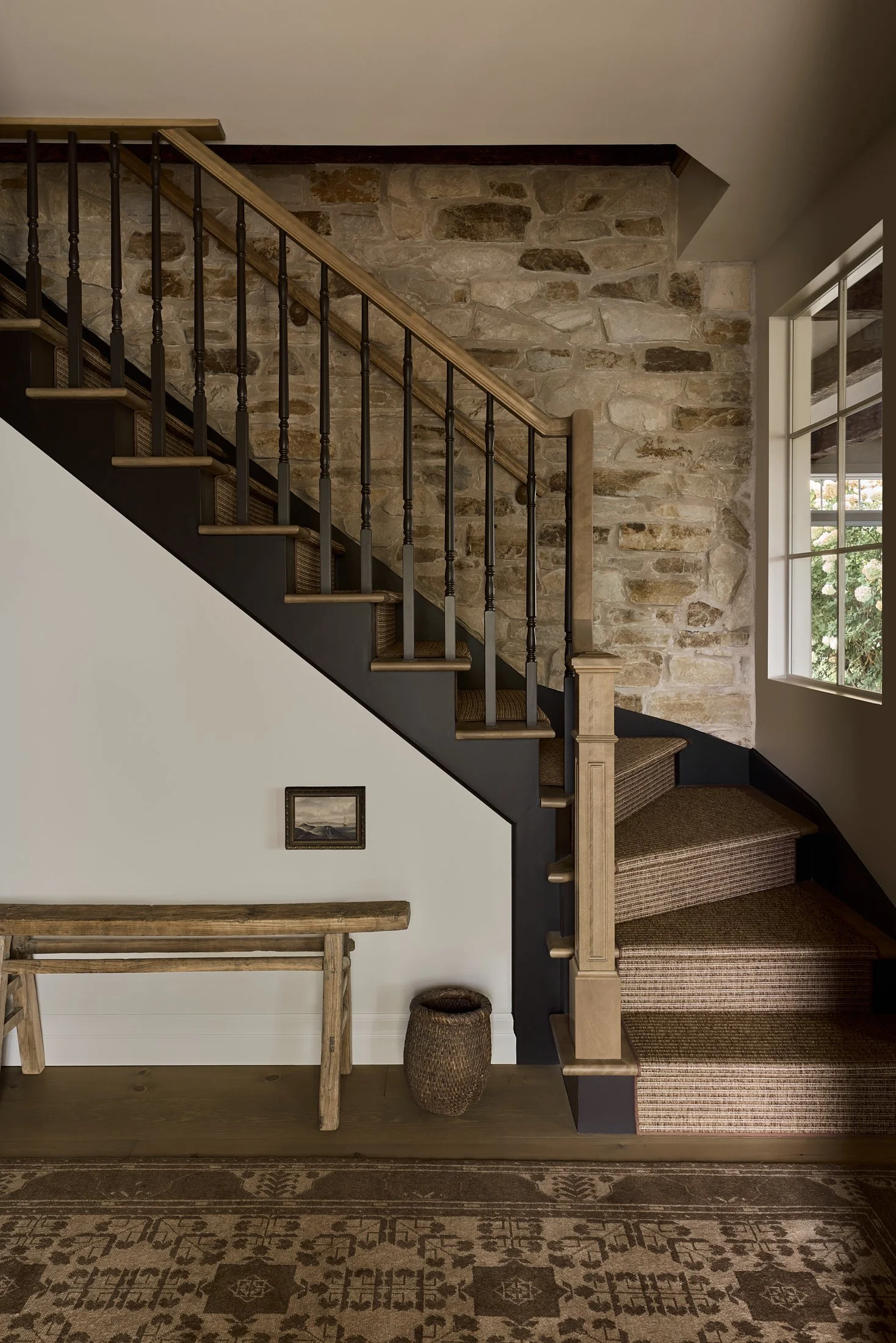 blanc-marine-desfaucons-residence-staircase-01.jpg