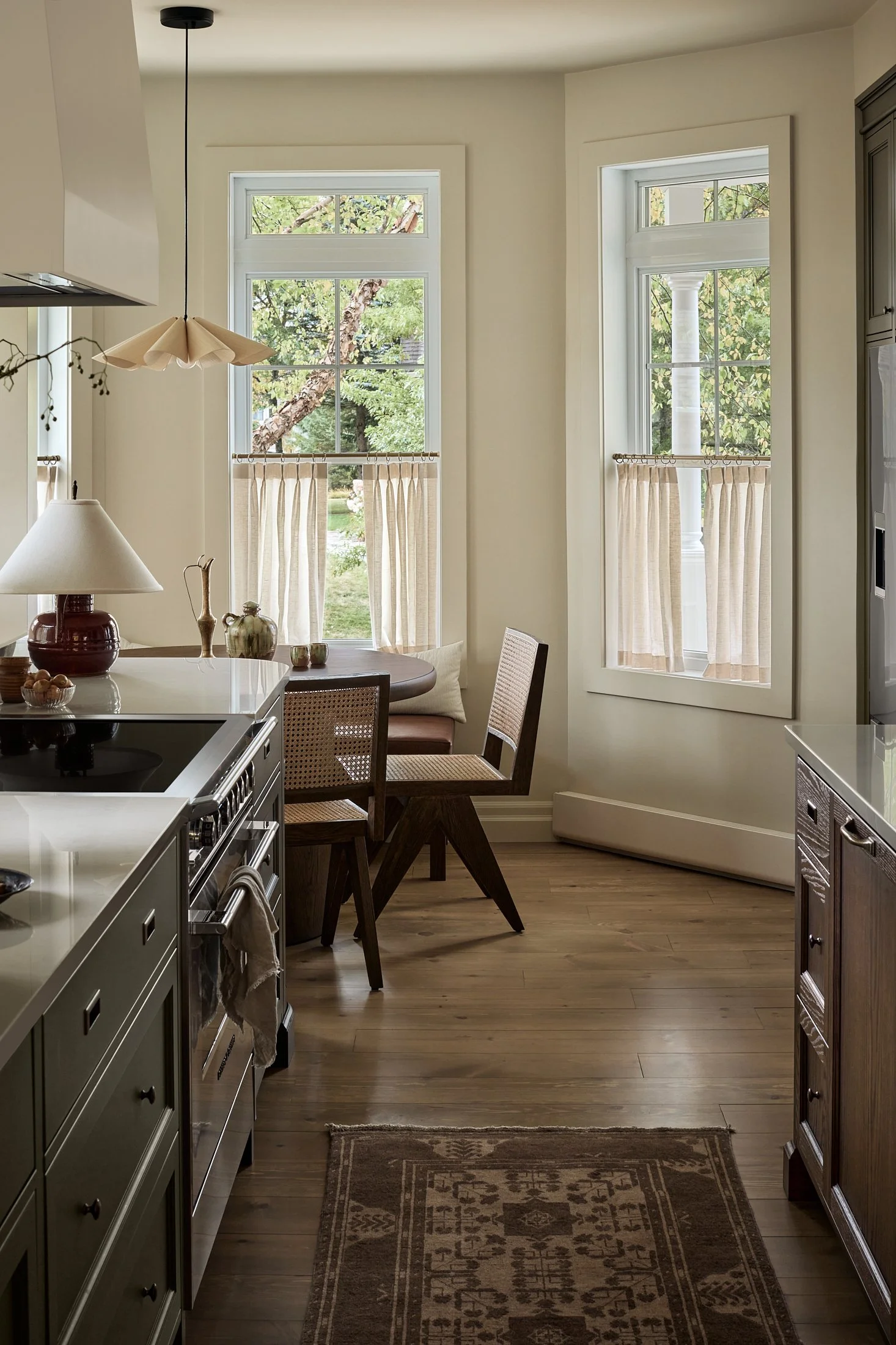 blanc-marine-desfaucons-residence-kitchen-05.jpg