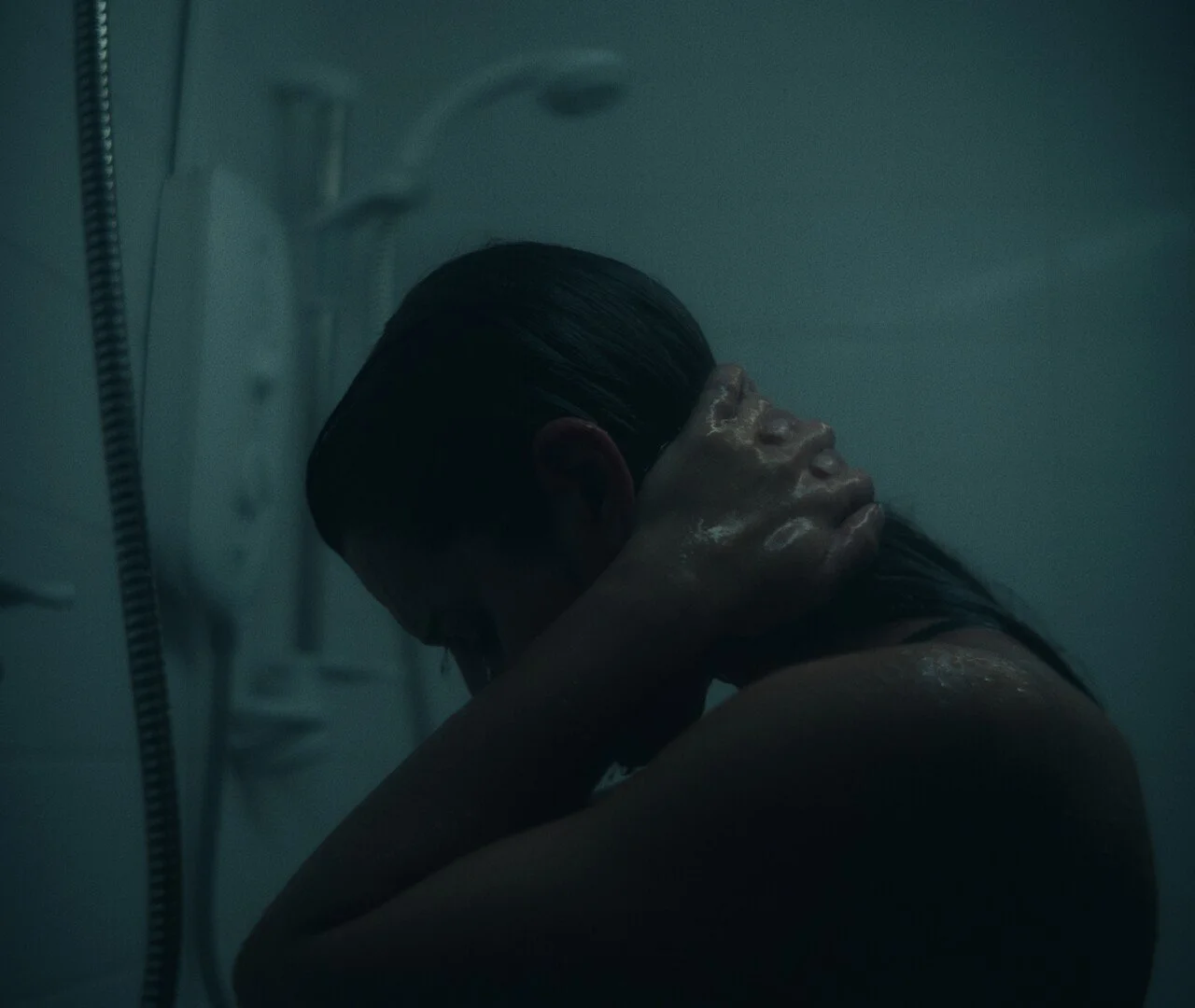 Bleeding_Still_12.jpg