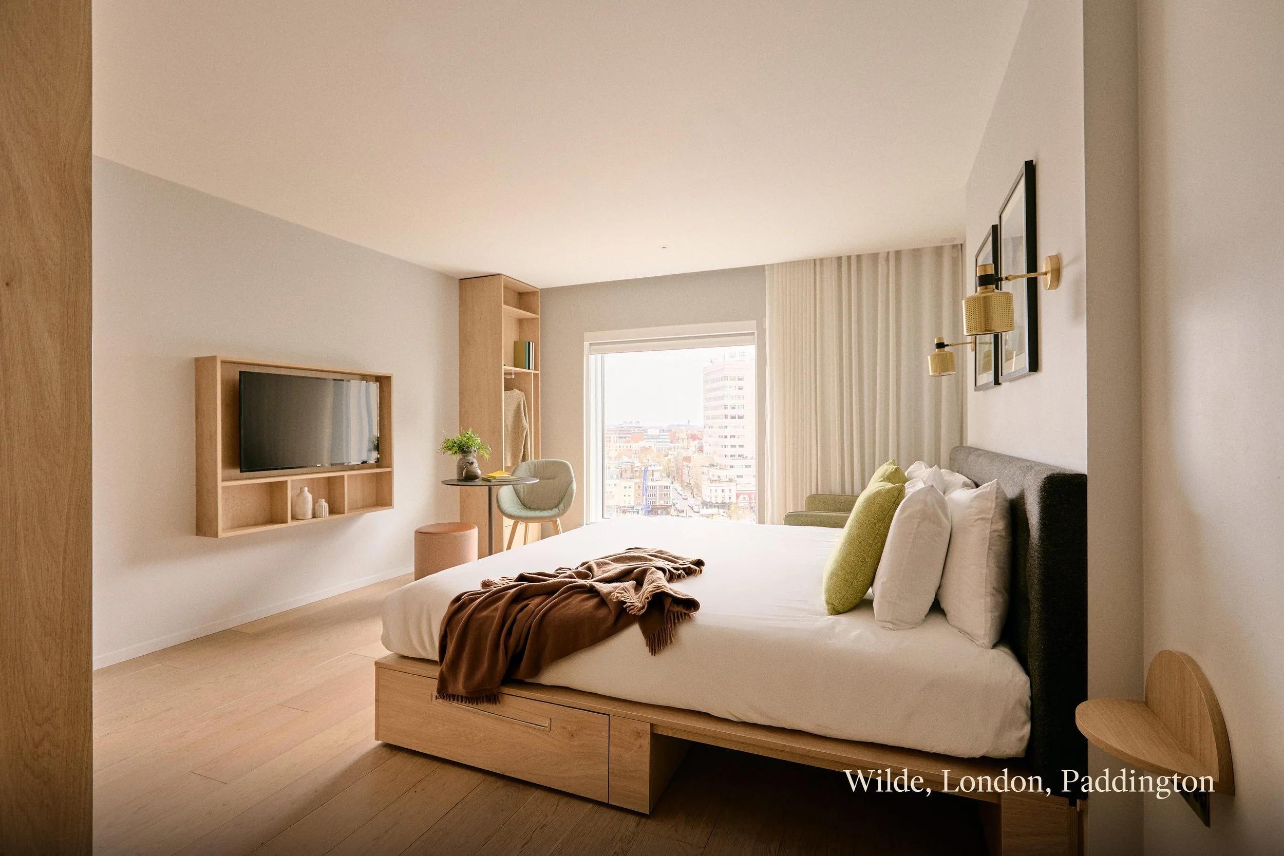 Wilde Paddington 3.jpg