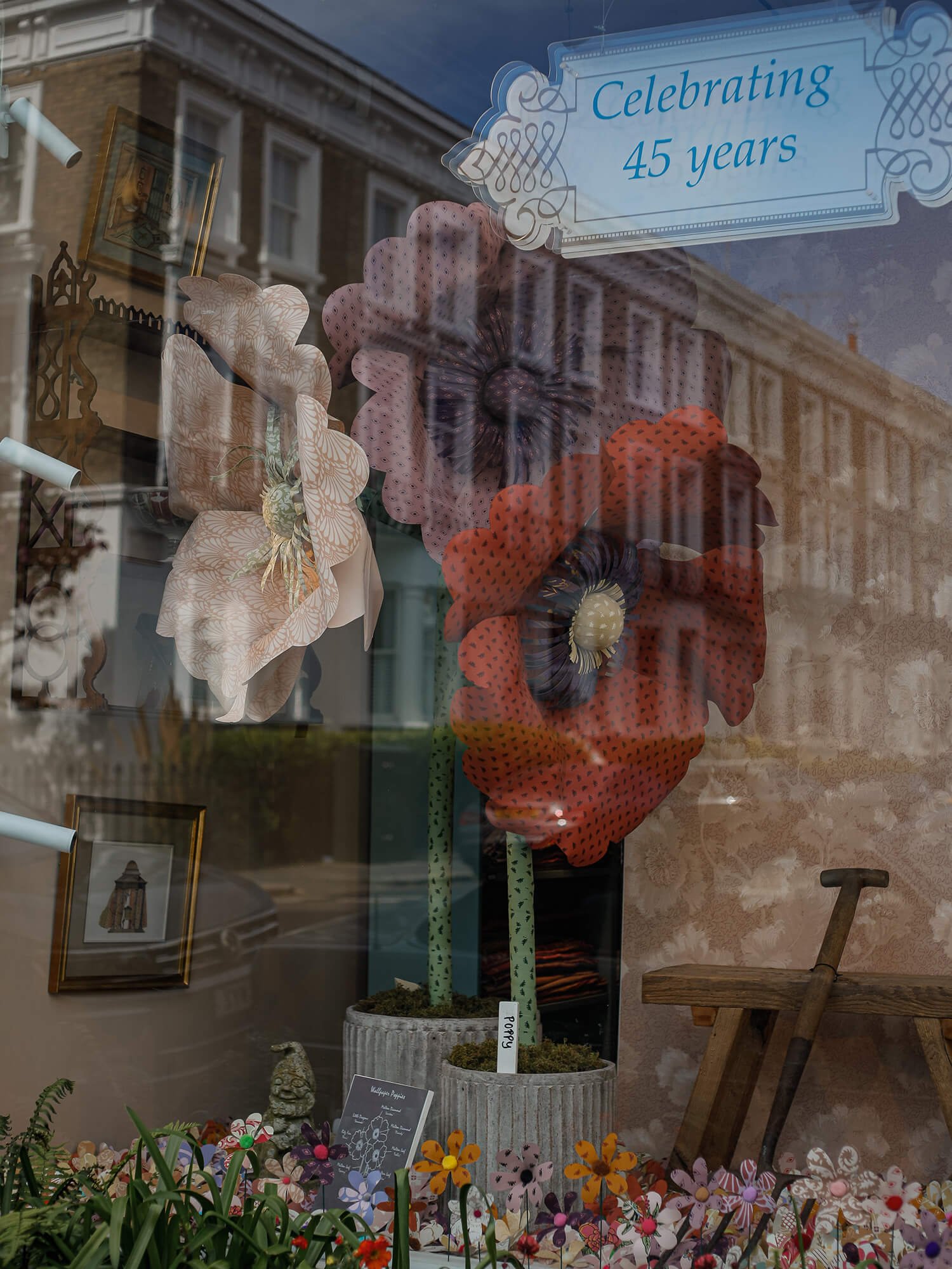chelsea-flower-window-11.jpg