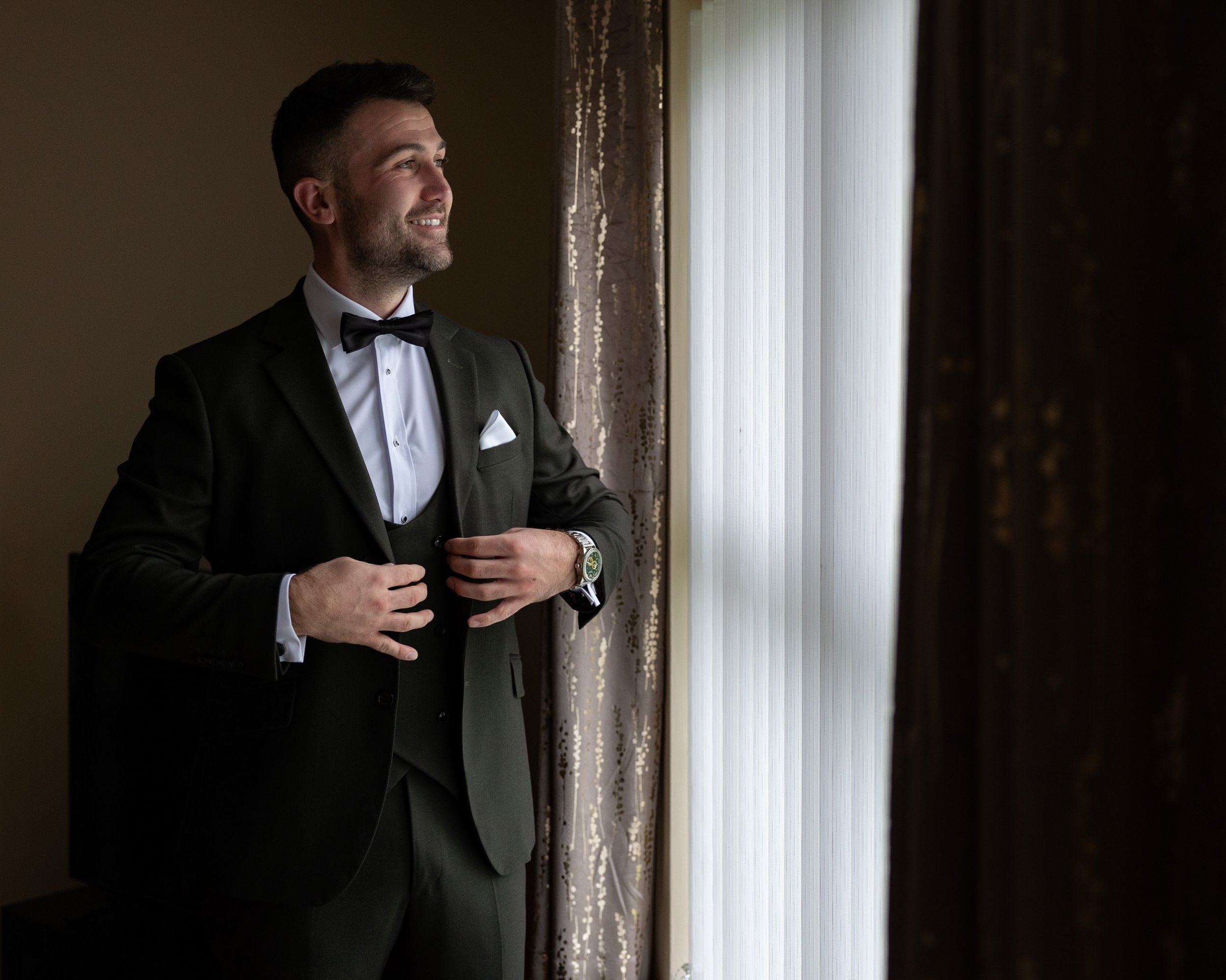 Castle Leslie Wedding Photgrapher | Shea Deighan | Real Irish Wedding | Groom Preps-1020.jpg