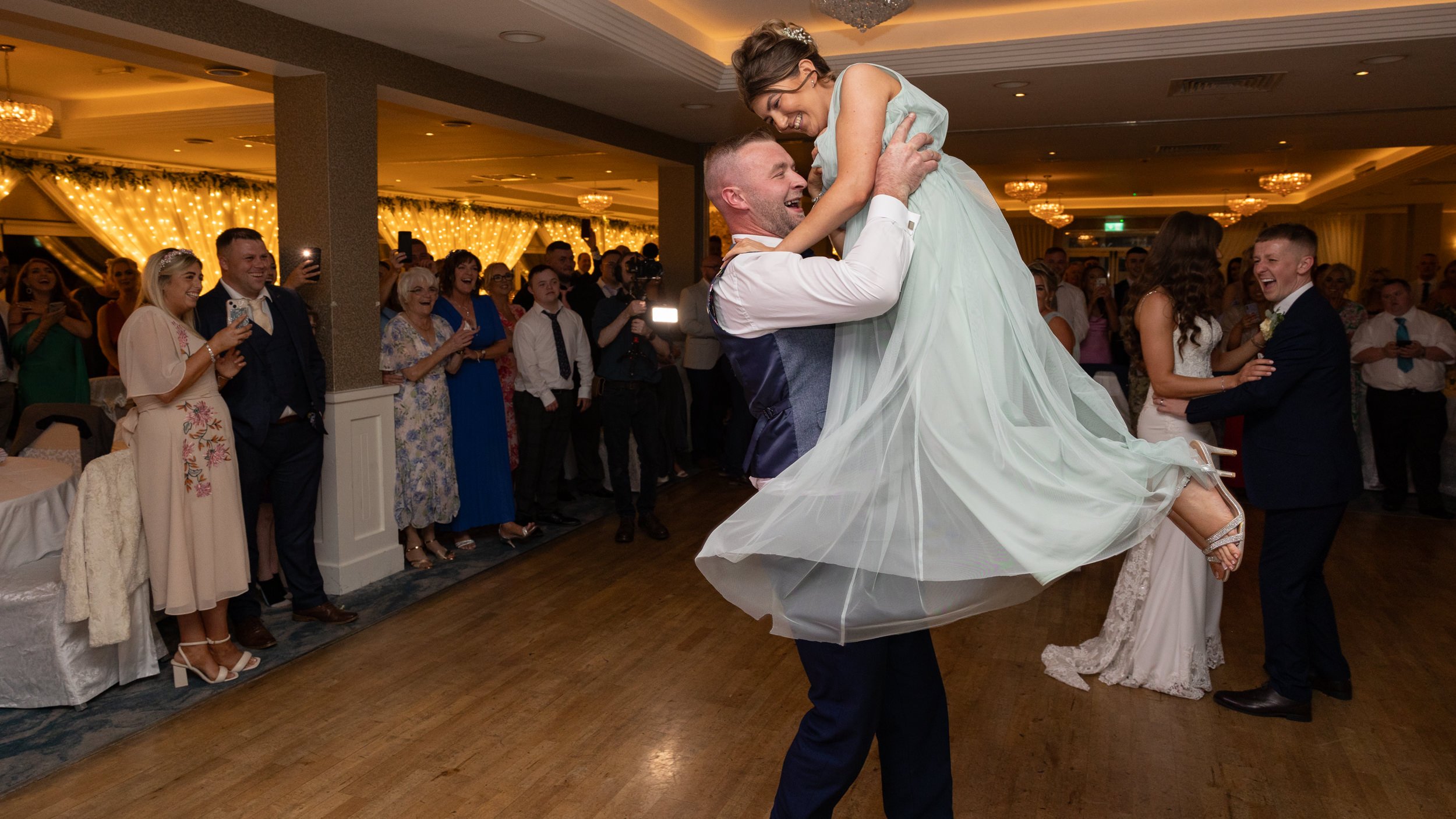 Redcastle Wedding Wedding Photographer | Shea Deighan | Real Irish Wedding | Dancing-1321.jpg