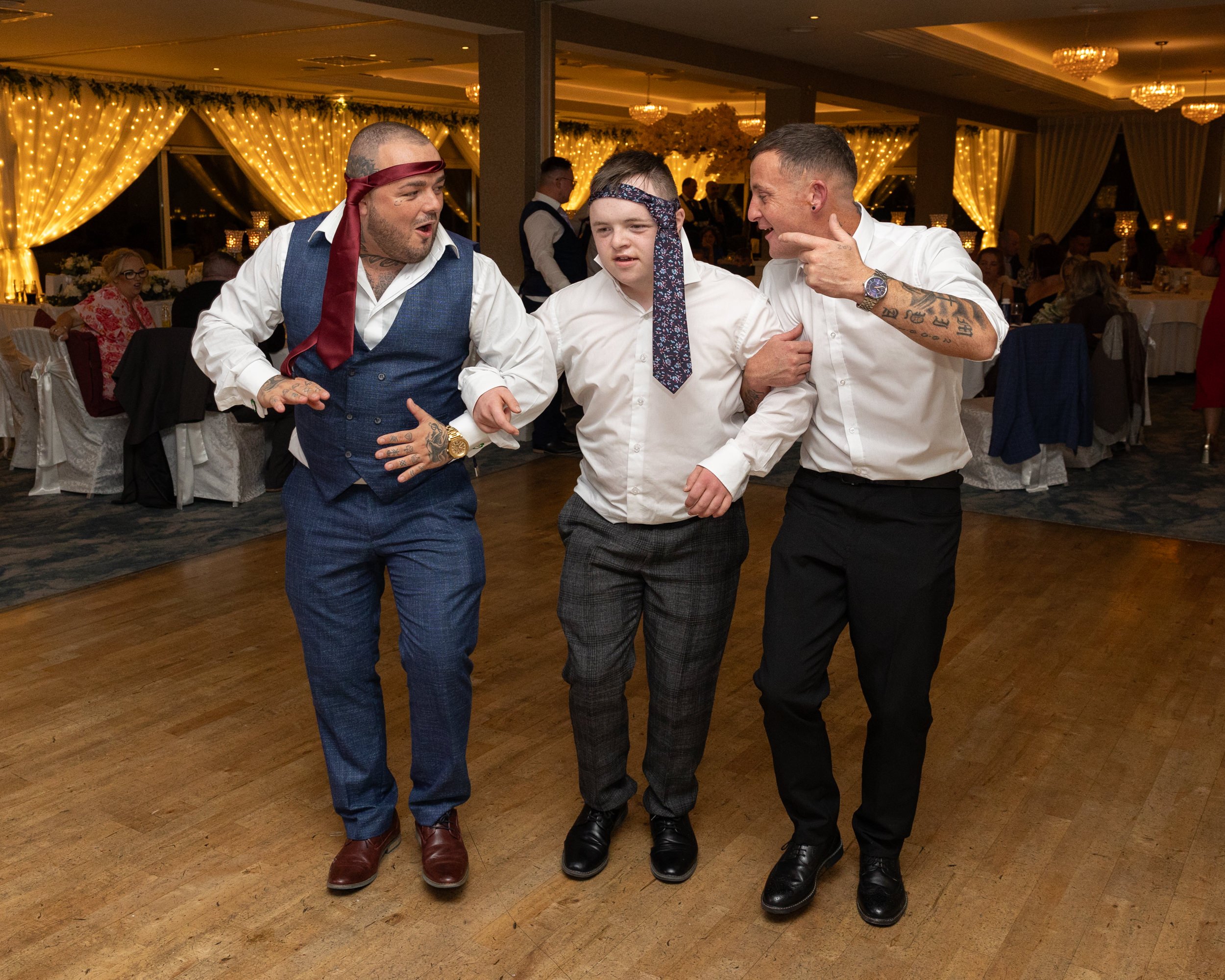 Redcastle Wedding Wedding Photographer | Shea Deighan | Real Irish Wedding | Dancing-1332.jpg