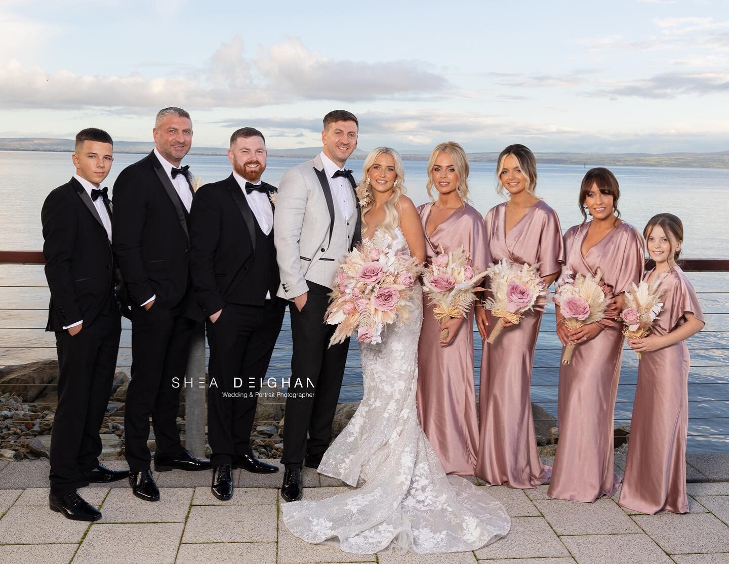 Shauneen &amp; Emmett&rsquo;s wedding crew. ❤️❤️❤️

#wedding #derry #donegal #redcastle #redcastleweddings #sheadeighan #sheadeighanphotography #veronabridalni #bridesmaids #groomsmen #bride #groom #weddinggoals #irishwedding #bridalparty #niwedding 