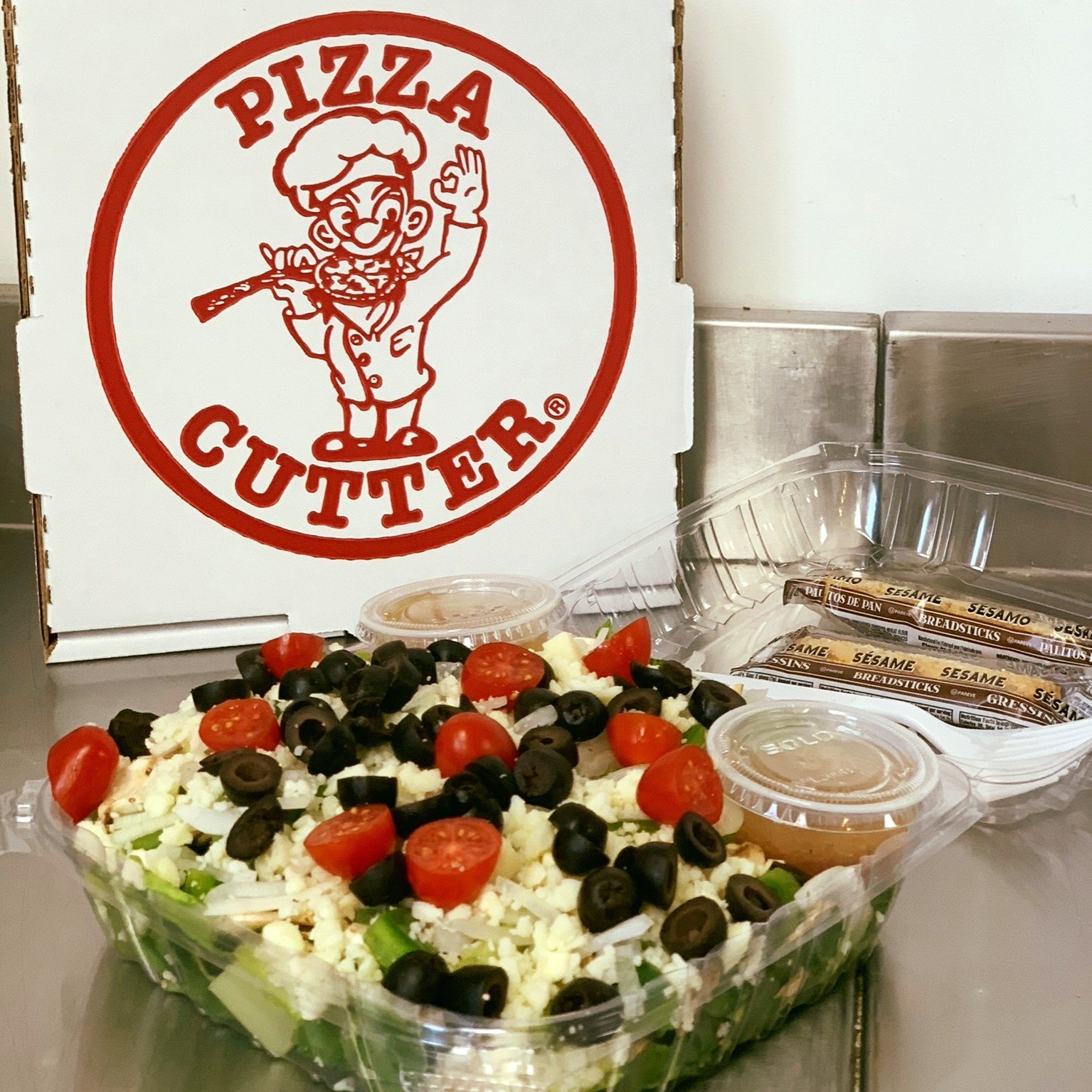 Antipasto Salad for lunch, anyone? ❤️🥗

#northvillemichigan #pizza #northvillemi #puremichigan #supportsmallbusiness #eatlocal #supportlocalbusiness #locallunch