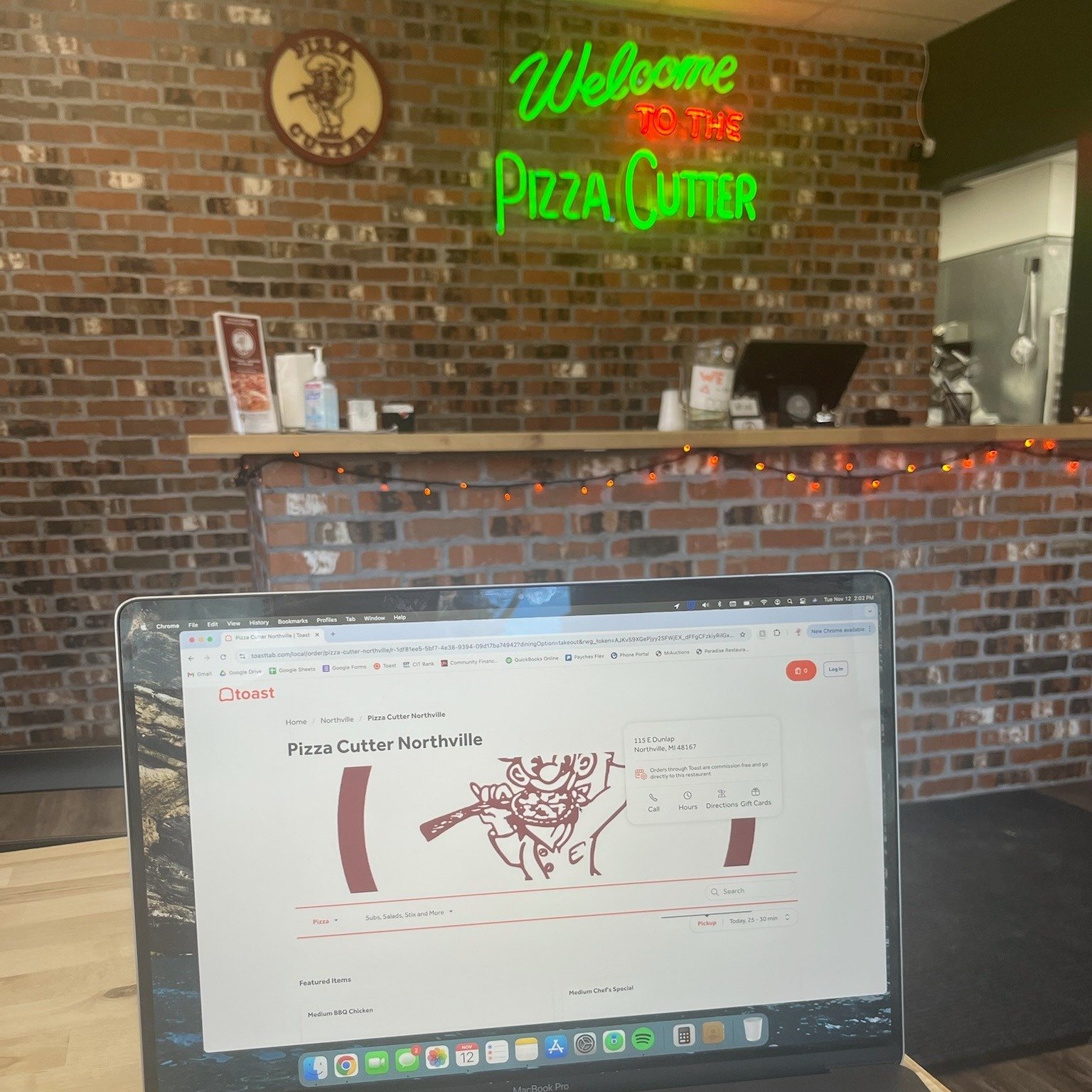 Want pizza, but don't feel like interacting with a fellow human being today? We get it. Order  online and save your social battery ❤️🍕😴

#localpizza #northvillemichigan #pizza #northvillemi #eatlocal #supportlocal #onlineordering #weekendvibes