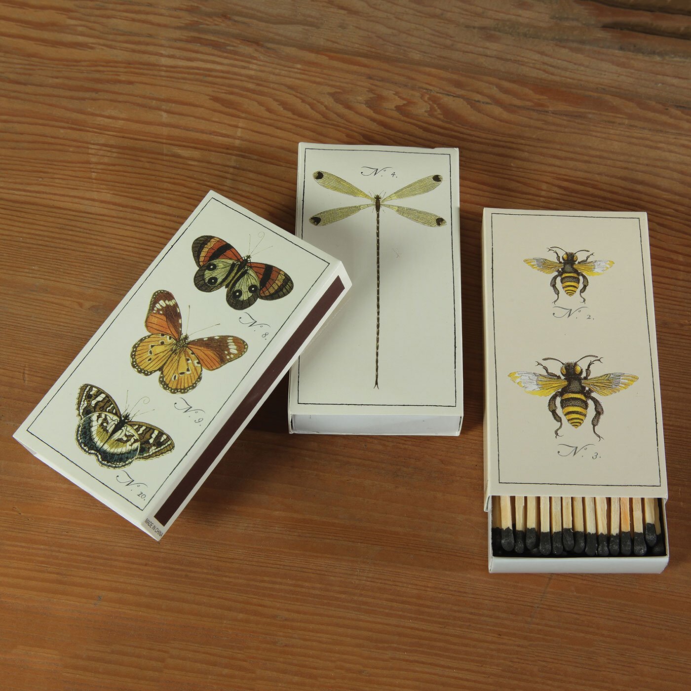 Party-Favor-Vintage-Bees-Matchbooks-Matches.jpeg