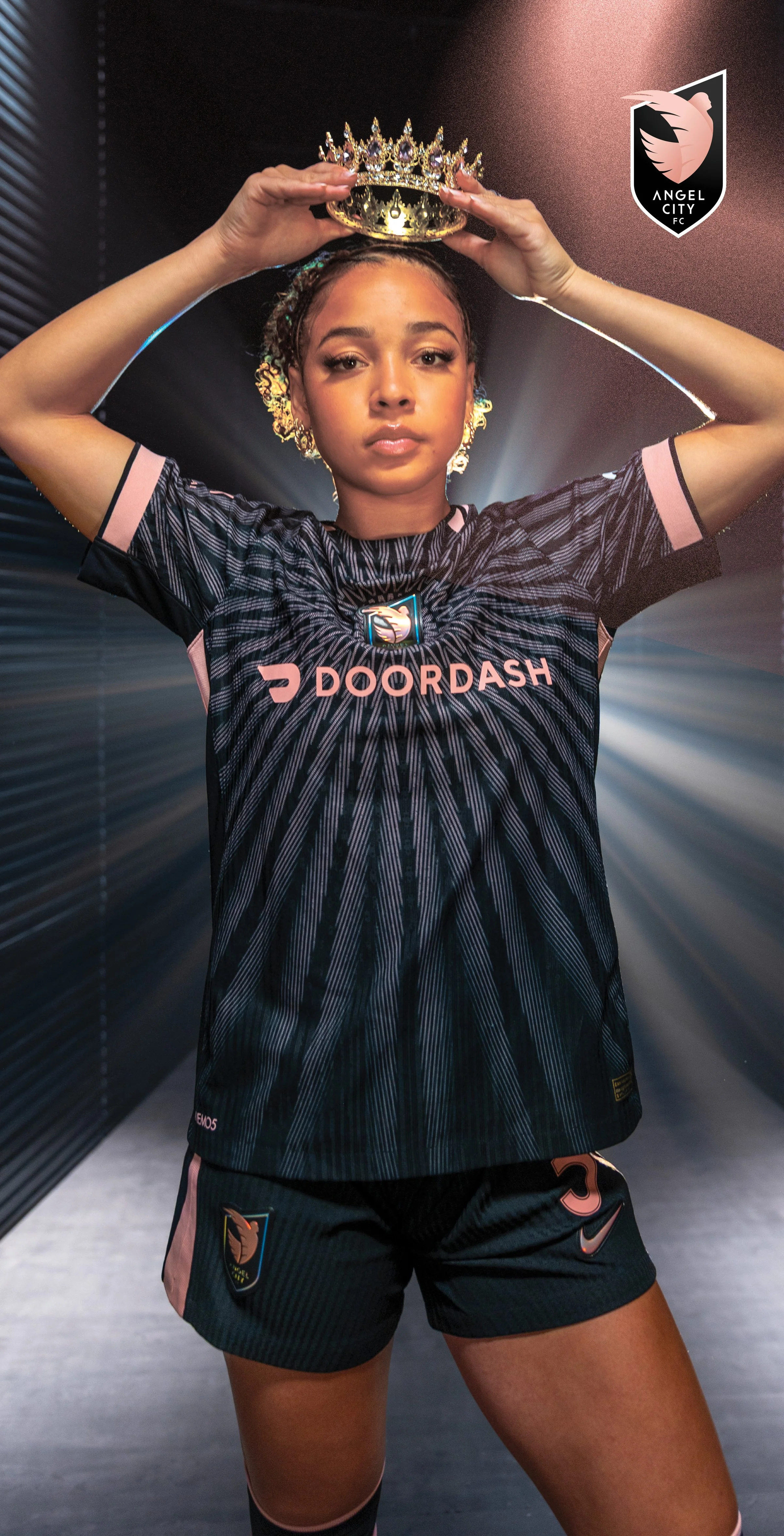 3Jersey-StoreWall-Savy3.jpg