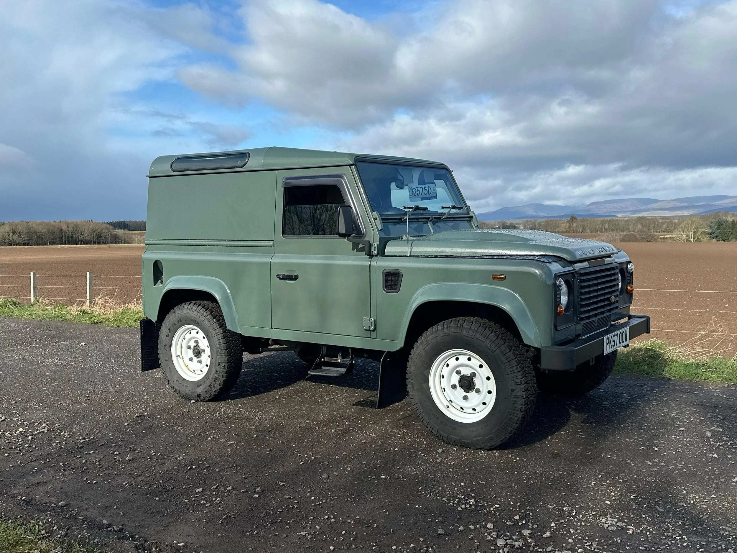 4 Land Rover Discovery 3 Dr26.jpeg