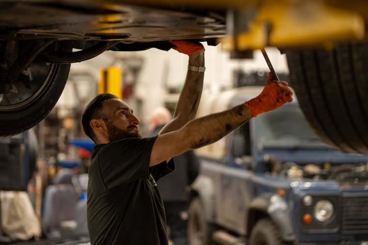 Strathearn Engineering - Land Rover specialist