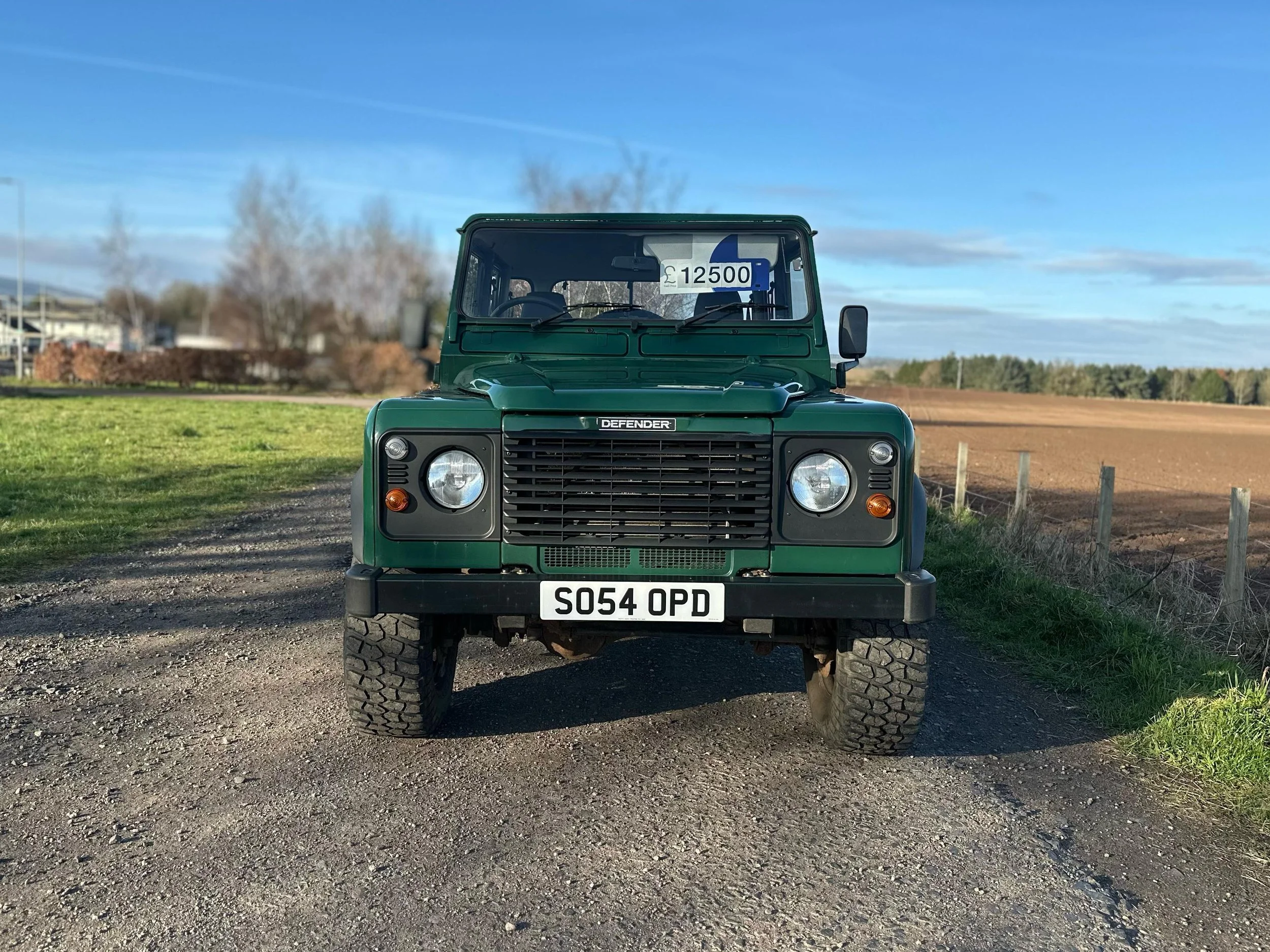 2 Land Rover Defender Double Cab Pickup.jpeg
