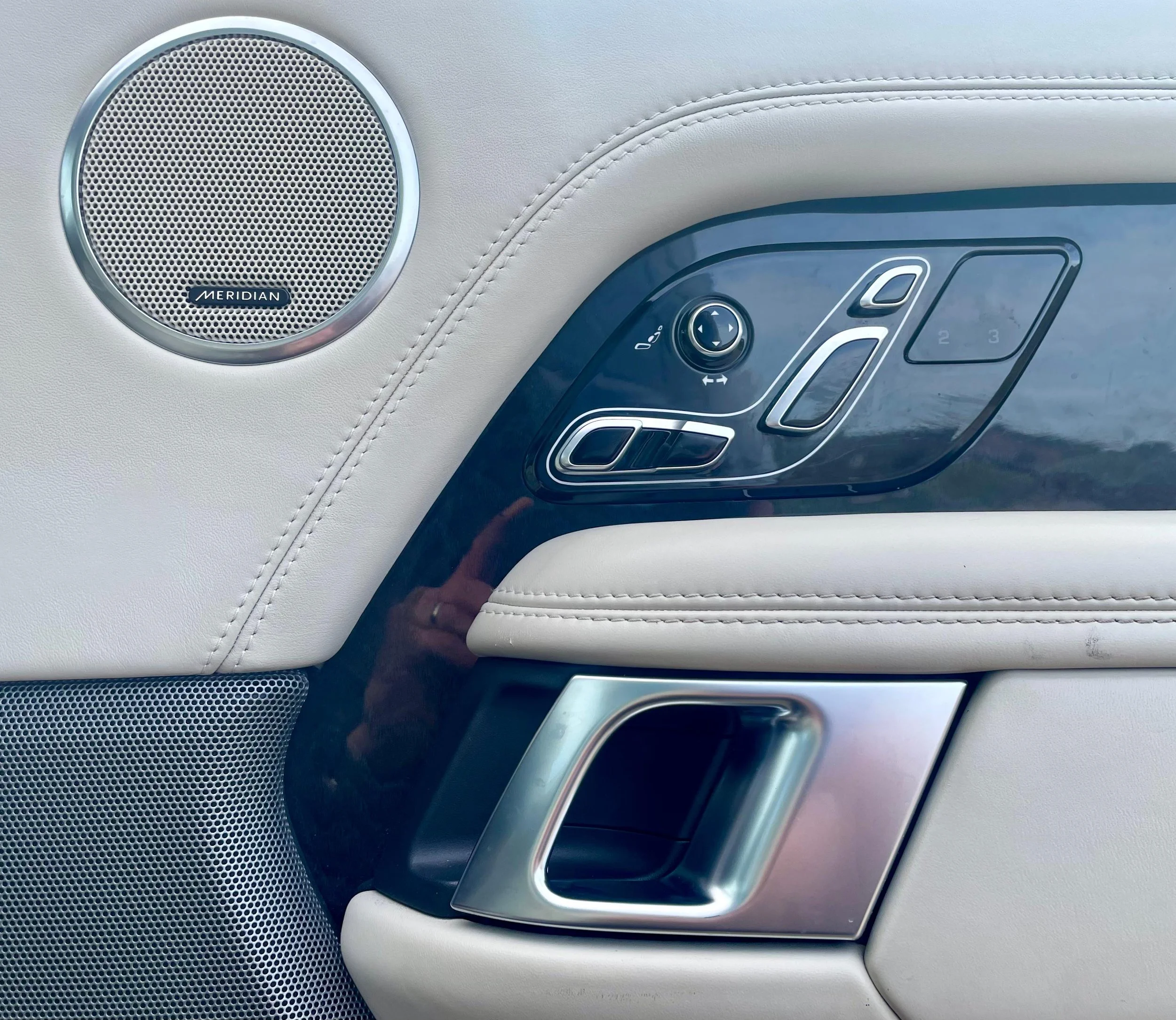 Range Rover Vogue SE 4.4 SD V8 For Sale