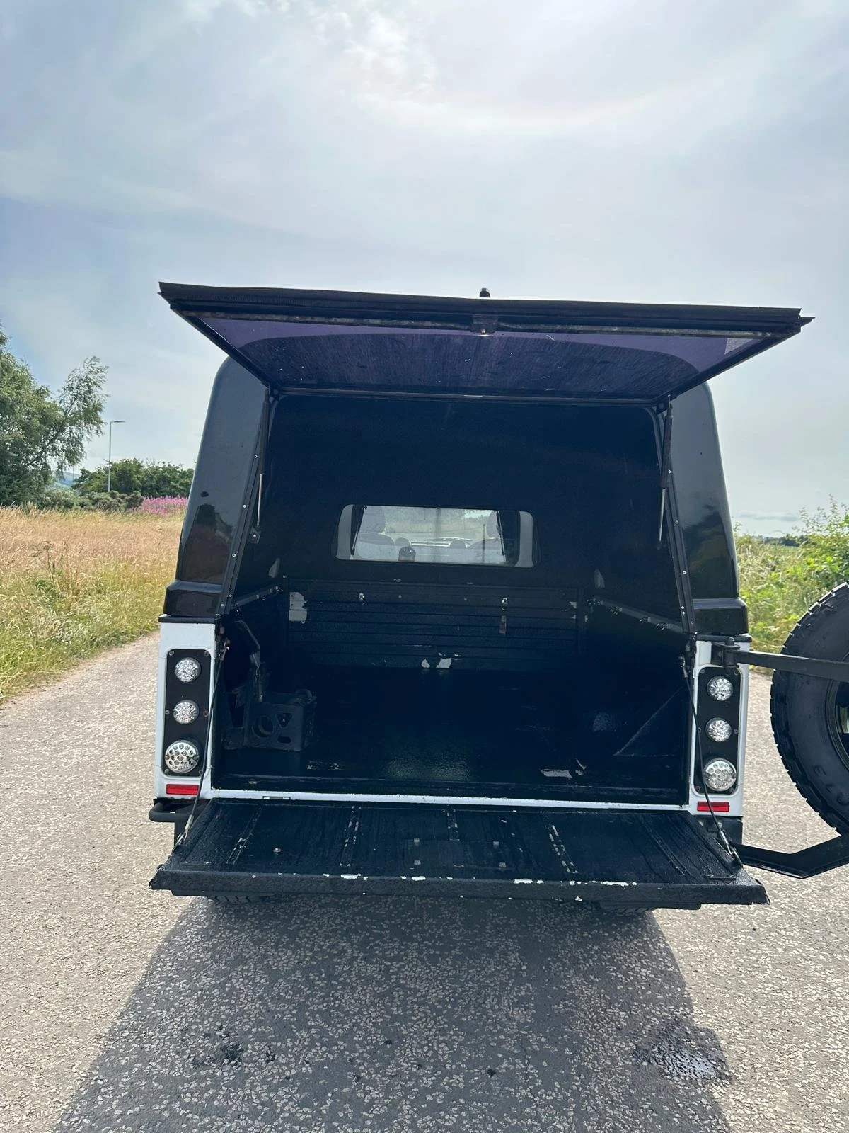 2013 Land Rover Defender 110 XS Hi-Cap