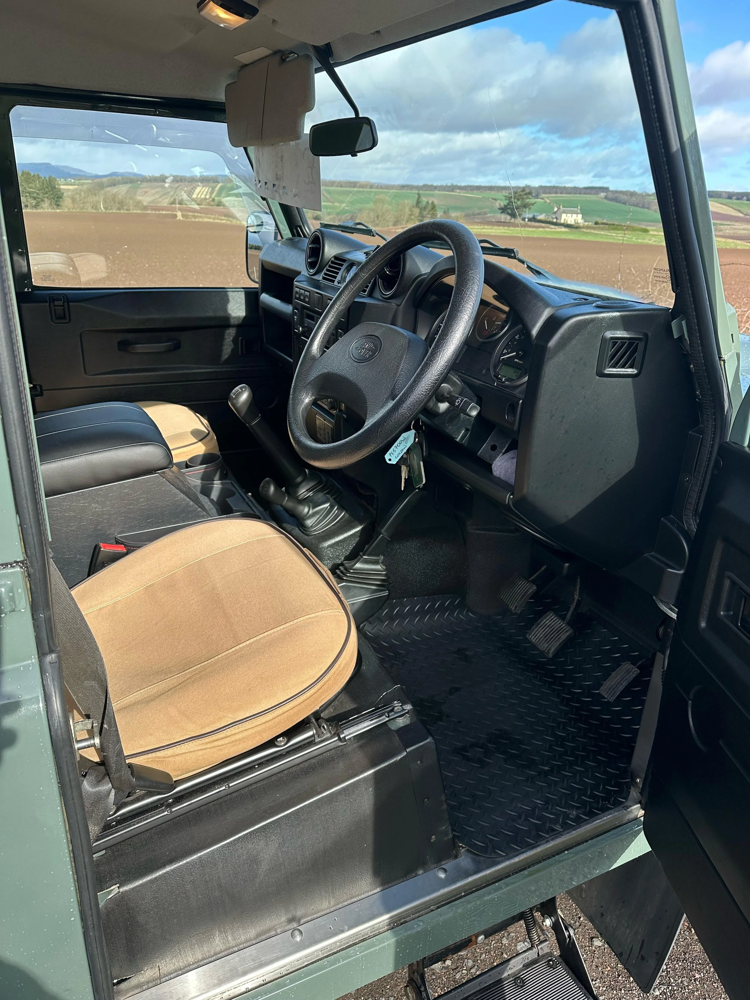 9 Land Rover Discovery 3 Dr22 copy.jpeg