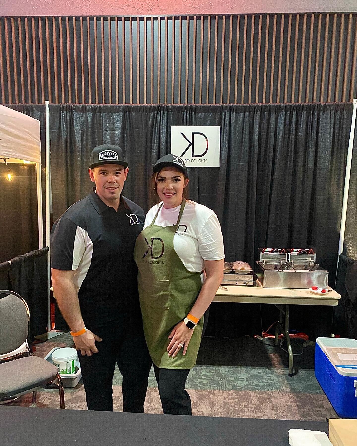 Wow what a day! Thank to everyone who supported us at the @harvestcollectivemarket and @flavorfestivalyll we had such a busy but great day doing both of these events! Now time for bed 😴

#krispydelights #delightineverybite #springroll #potato #krisp