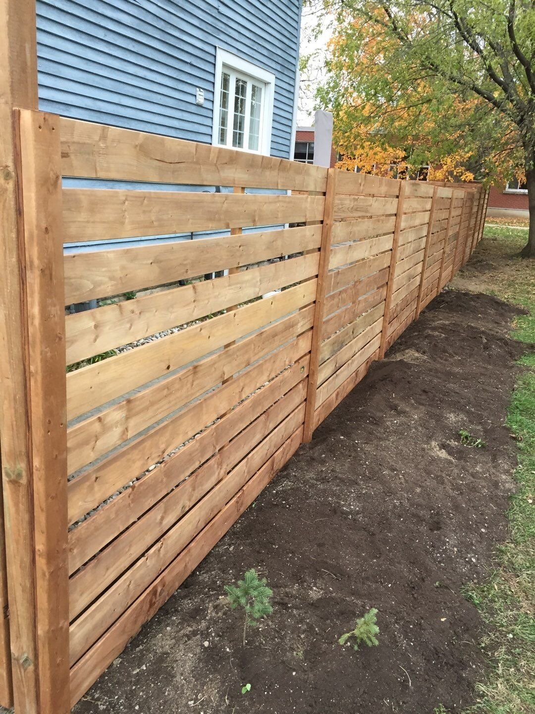 clôture résidentielle en bois