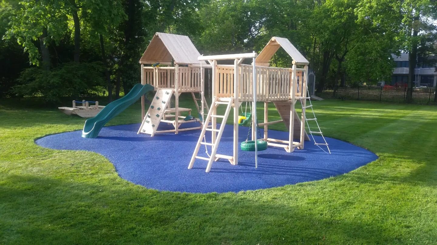 Blast from the past🚀🚀🚀

This was a project we did a while ago that we absolutely love 💕

-Premium Pour In Place Surfacing-

#playset #playsets #cedarworks #cedarworksplayset #playsiteservices #fun #familyfun #surface #safetysurface #playscape#lan