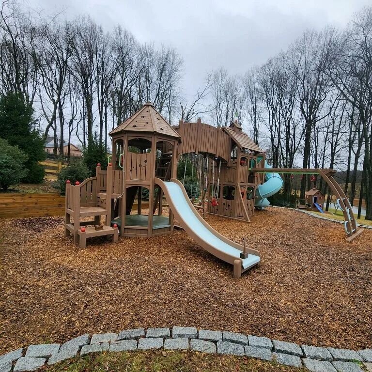 ✨✨ glow up ✨✨

We love giving older playsets a face lift with our cleaning and premium sealant services! 

- Cabin Brown Solid Sealant, Cobble Stone Border, Northern White Cedar Wood Fibers -