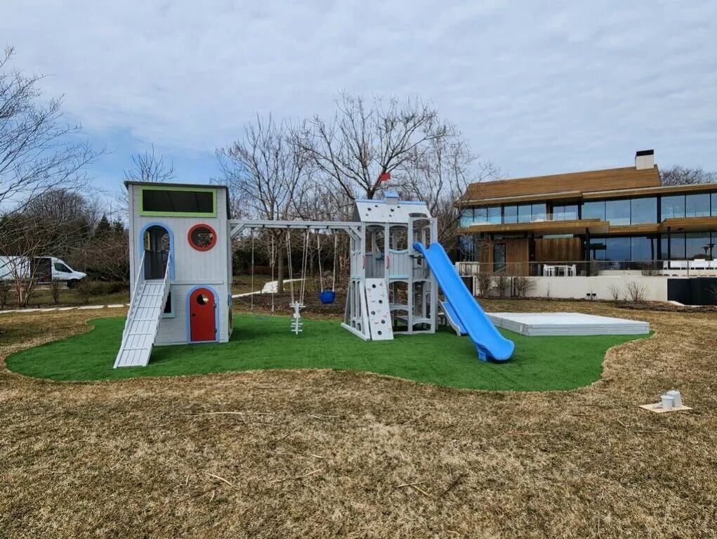 We love combining our services to create your playscape dreams💭💭💭

- Featuring our solid Driftwood sealant and Artificial Turf surfacing -

#swingset #kidsplay #kidsplayspace #photooftheday #spring #sealant #playspace #backyardgoals #playscape #pl