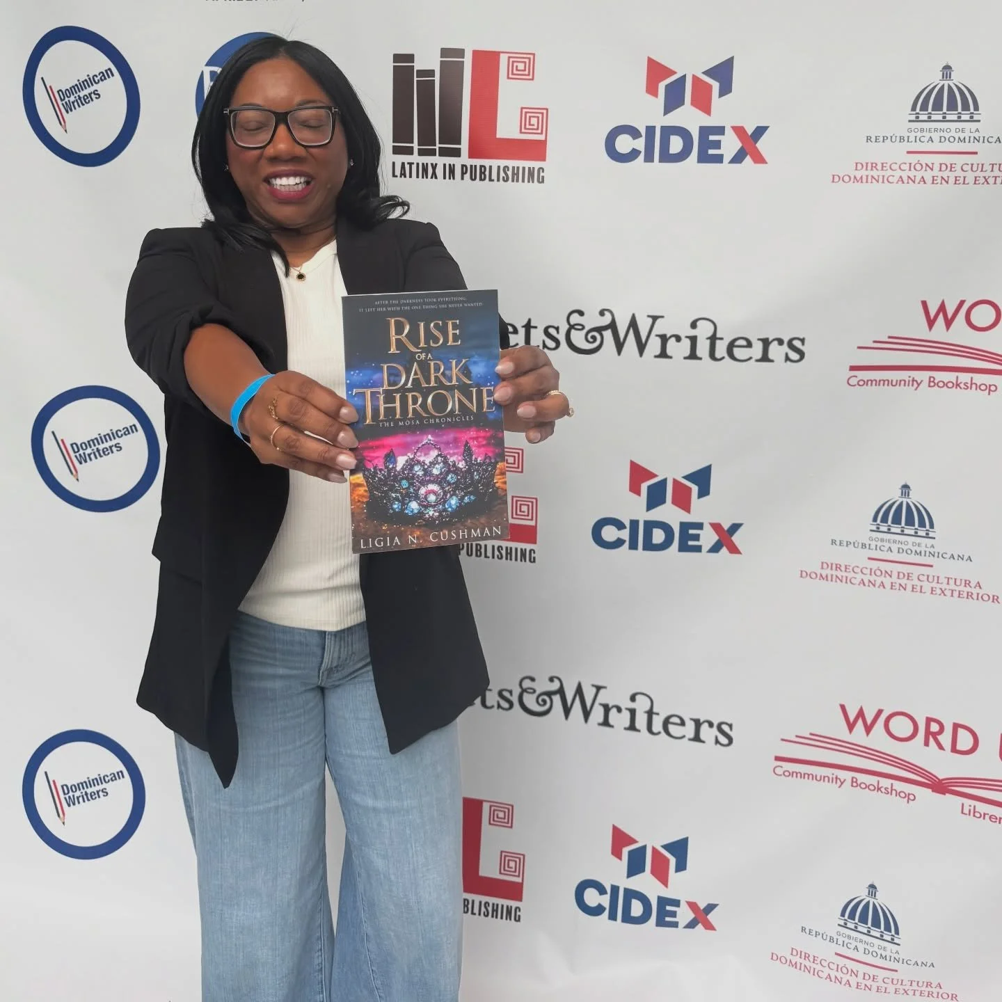 There&rsquo;s something powerful about being in a room where your voice, your stories, your culture are not just understood but honored.

Hoy, I felt that. And I&rsquo;ll carry it with me. @dominicanwriters Mil gracias! 🙏🏾 #dominicanwriters #indiea