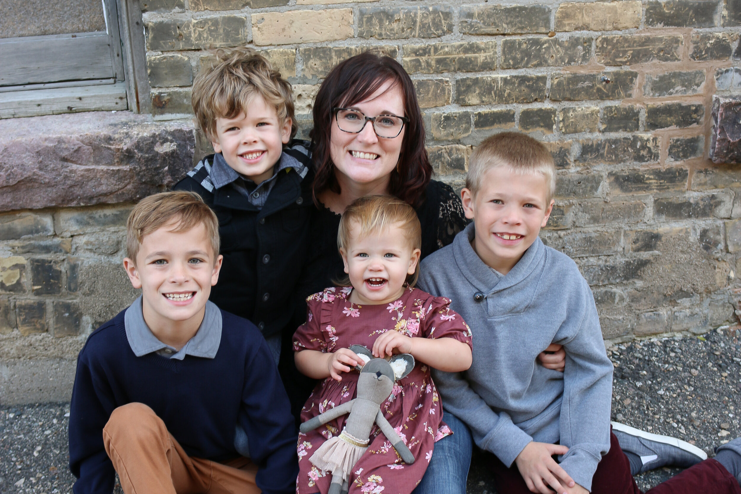 Amy Vincelli struggled with infertility for years, and sought God through prayer during her struggle. God blessed her with four children.