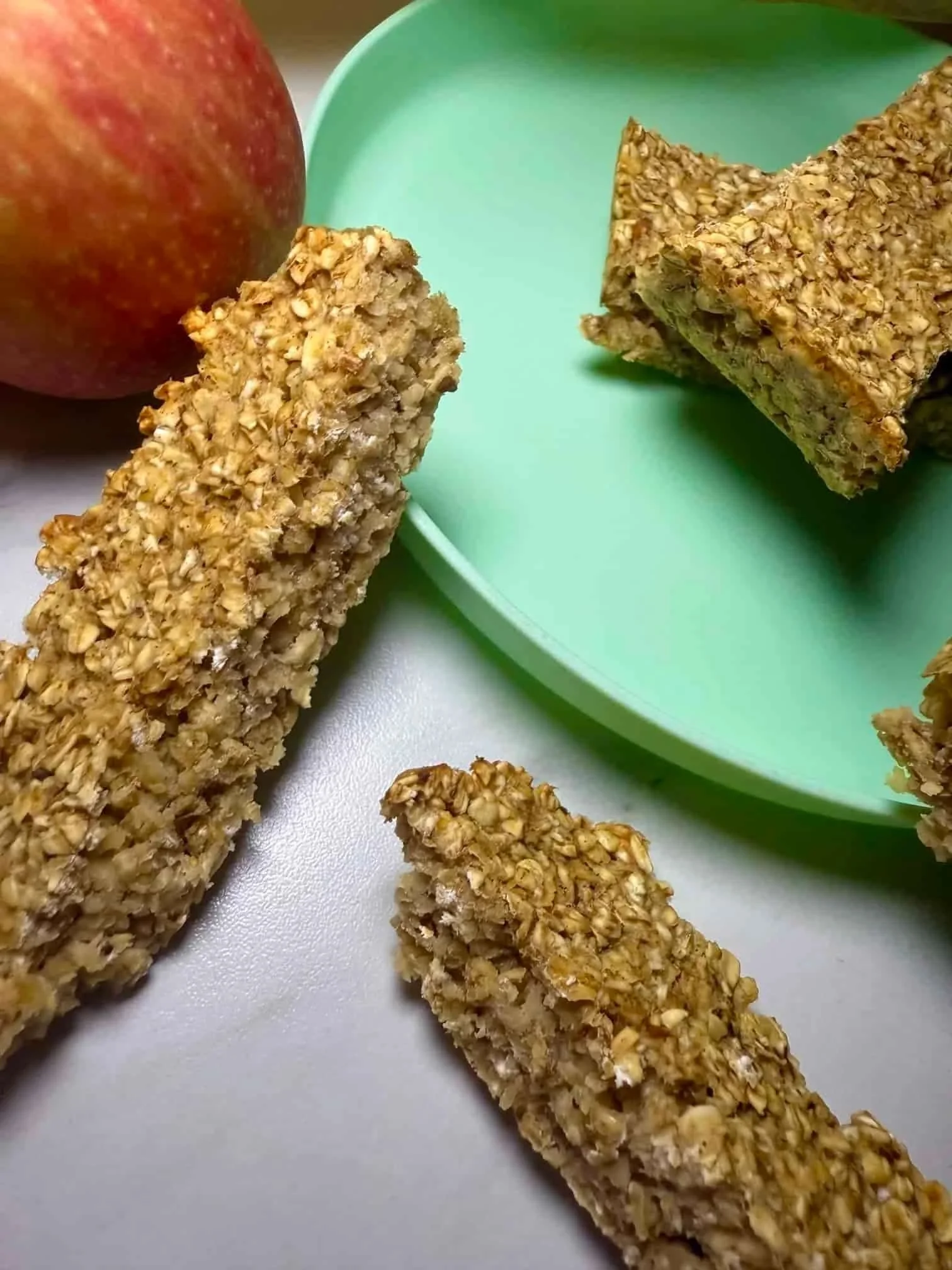 Healthy Applesauce Oatmeal Bars With No Added Sugar