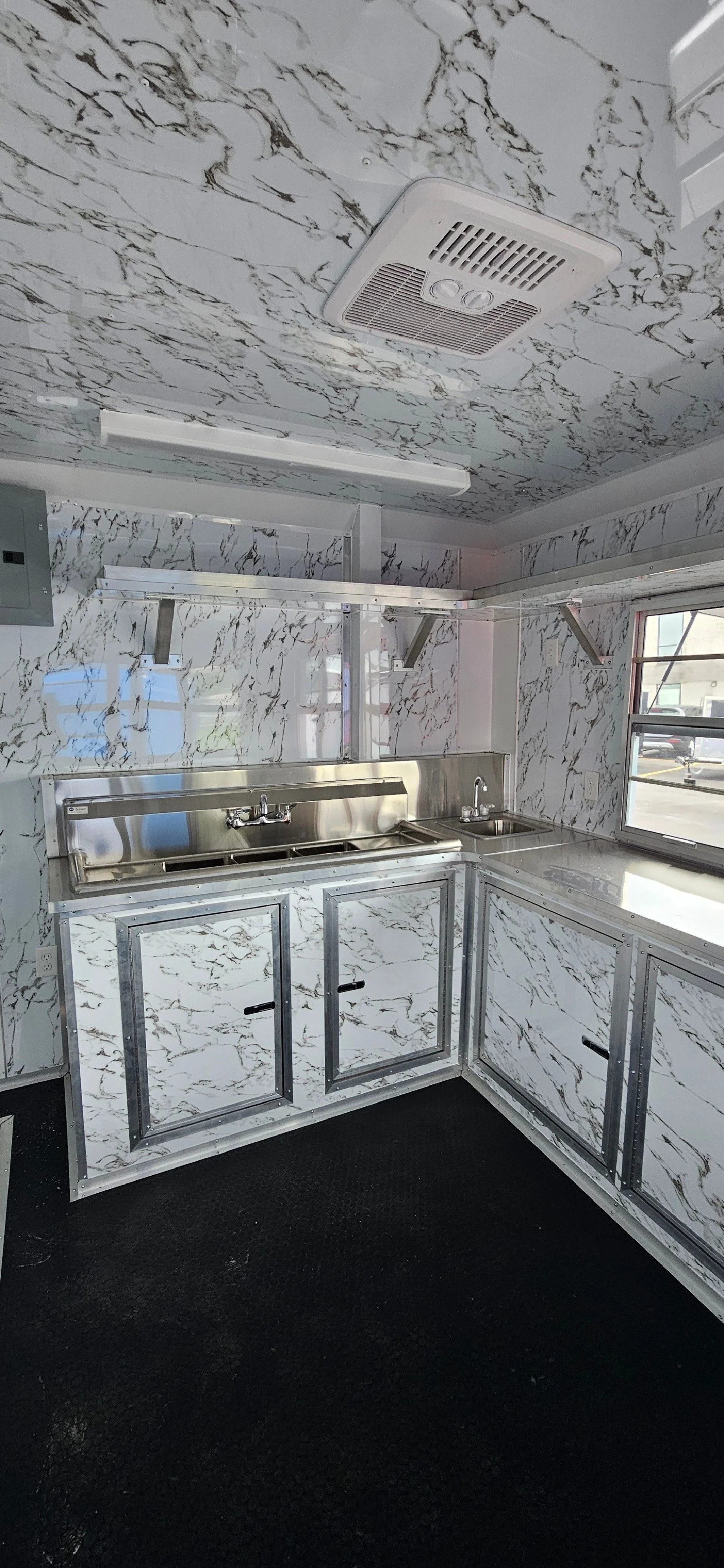Concession _Trailer_Gray_68520_2.JPG