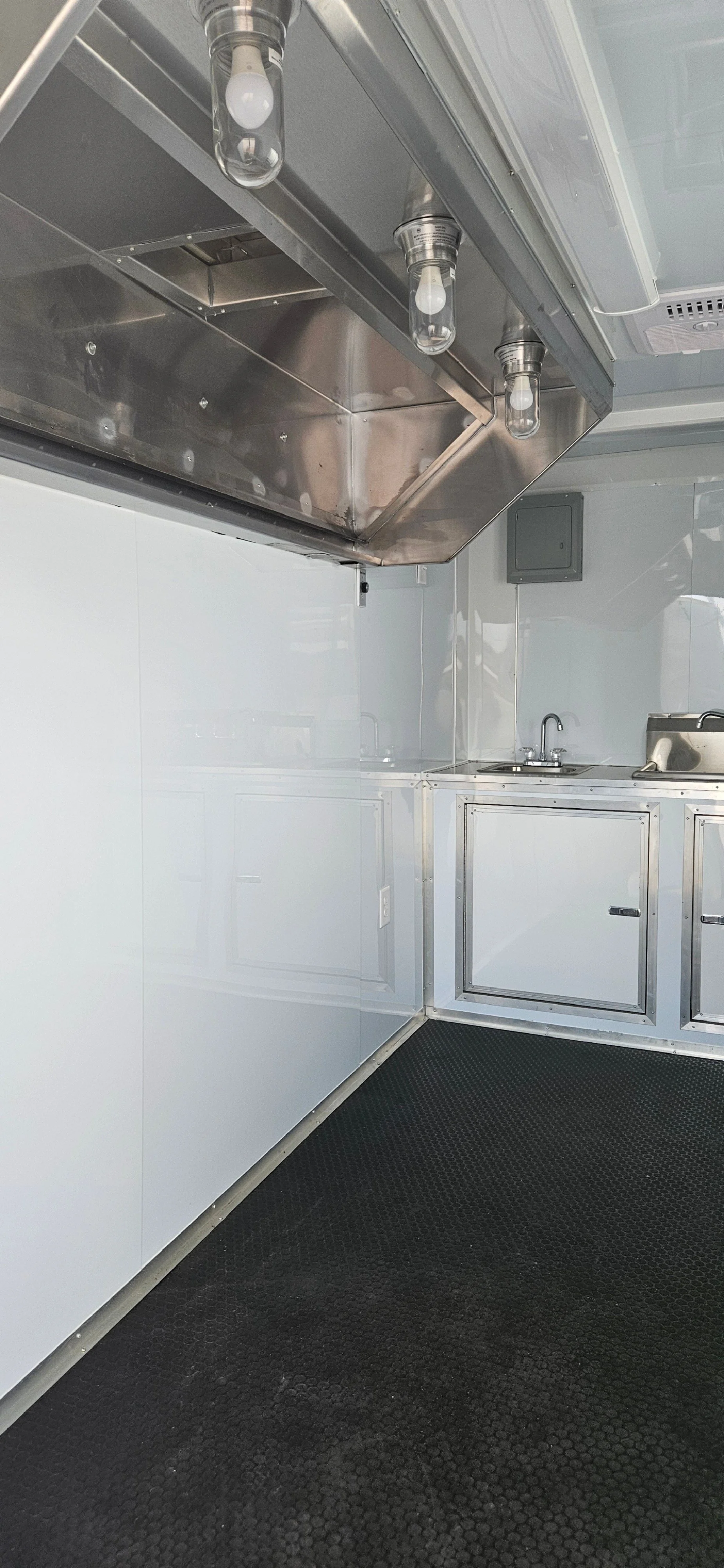 Concession _Trailer_Green_65888_5.JPG