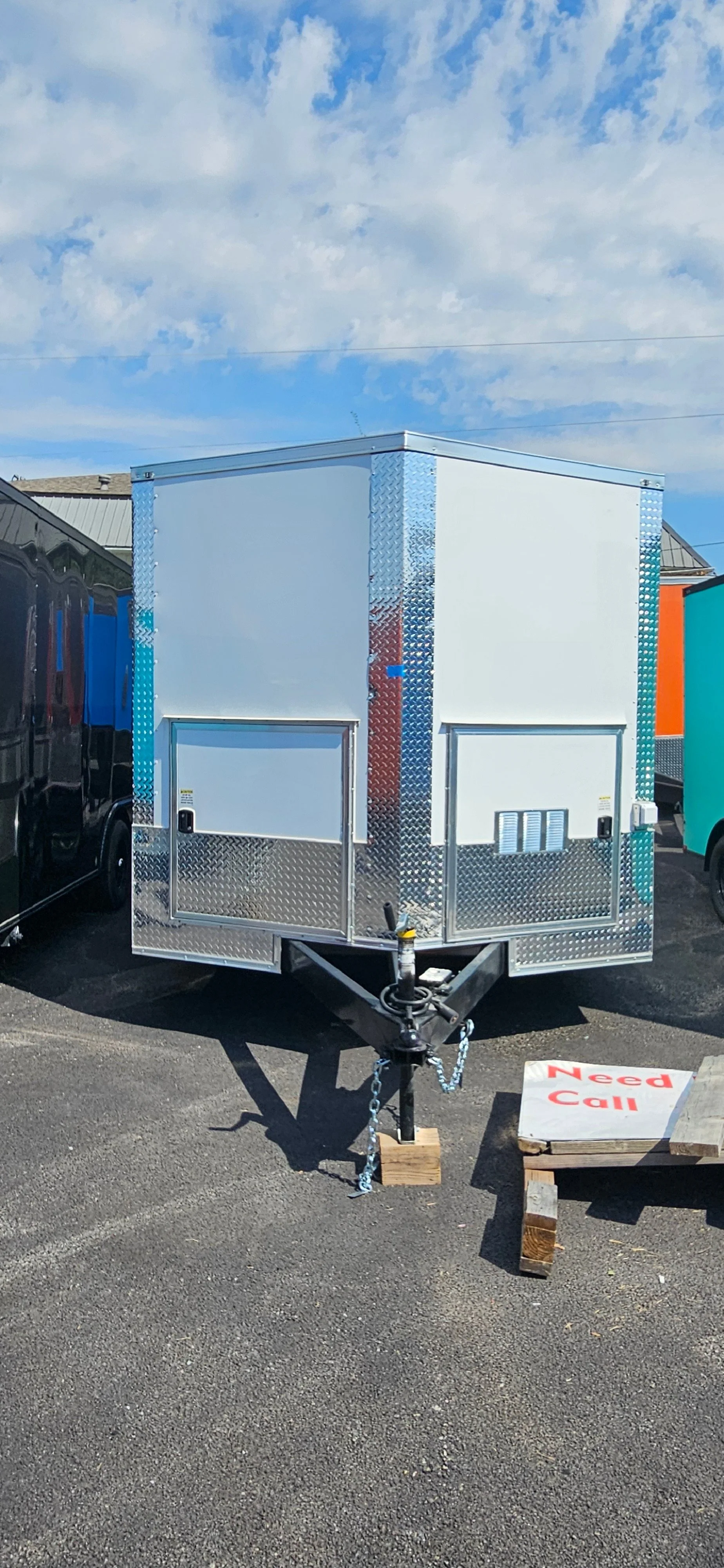 Concession _Trailer_White_74074.JPG