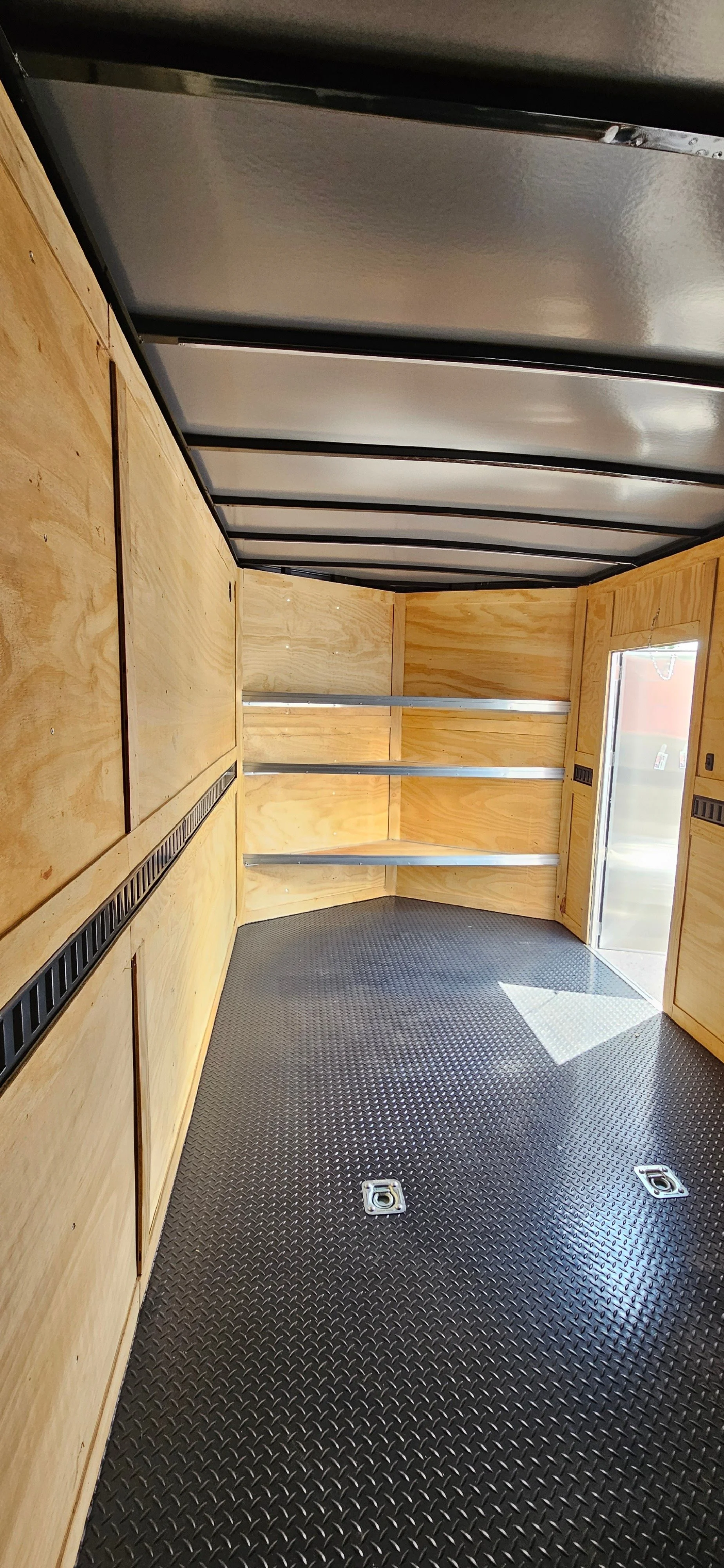 CargoTrailer_Trailer_Charcoal_70063_3.JPG