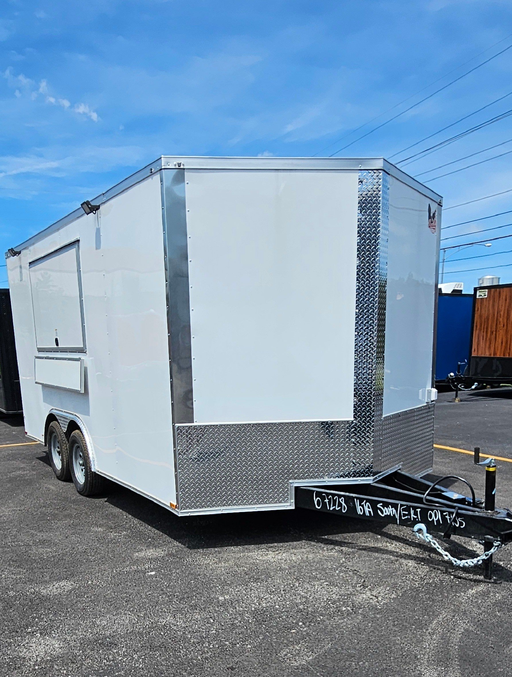 Concession _Trailer_White_67228.jpeg
