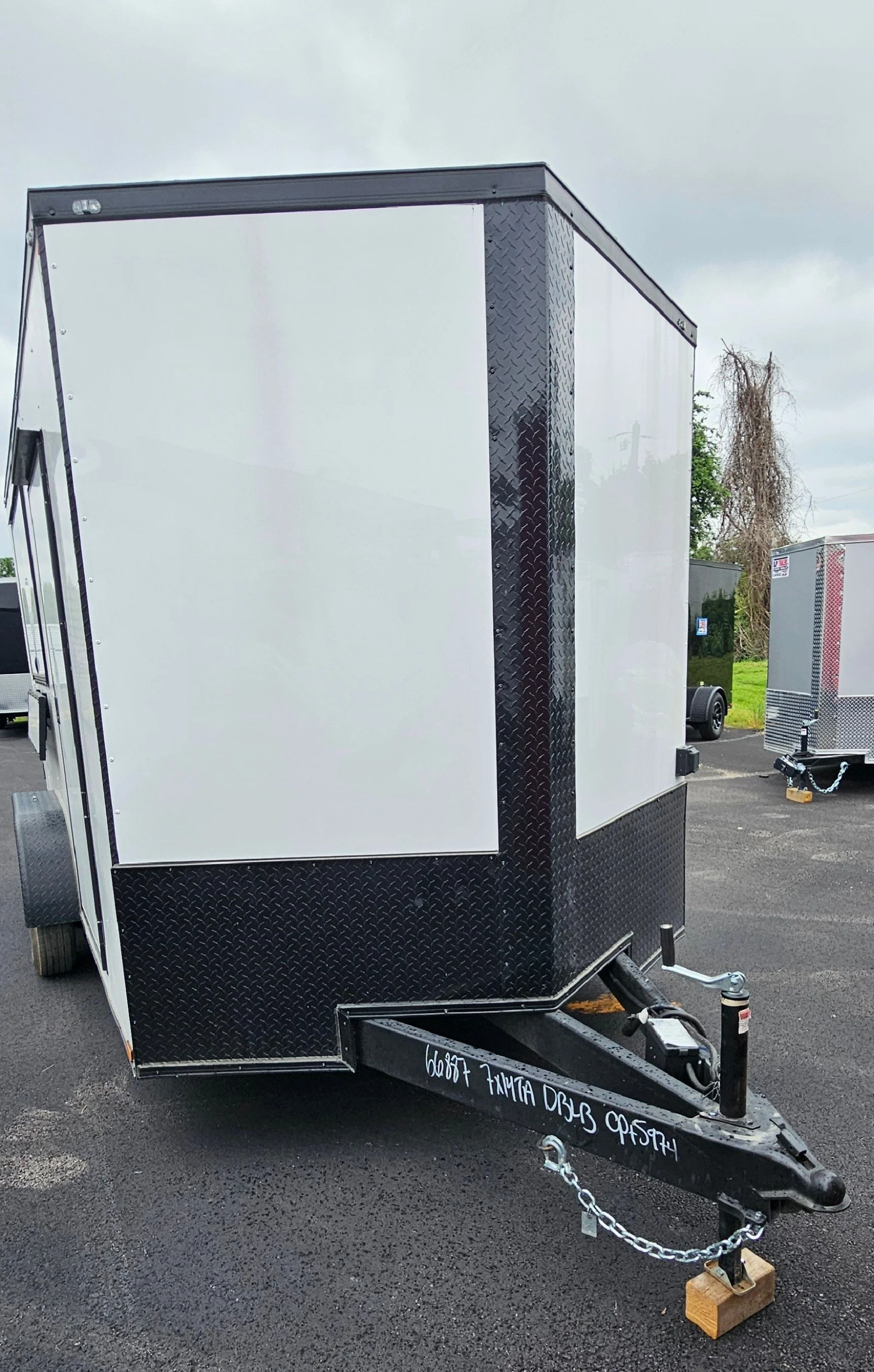 Concession _Trailer_White_66887_2.JPG