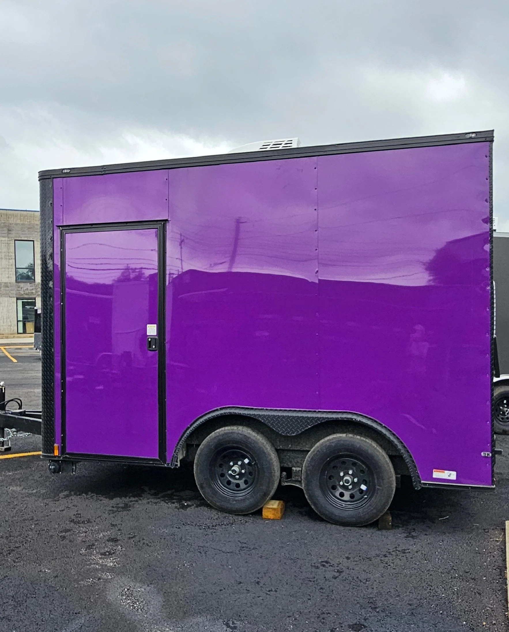 Concession _Trailer_Purple_68733_3.JPG