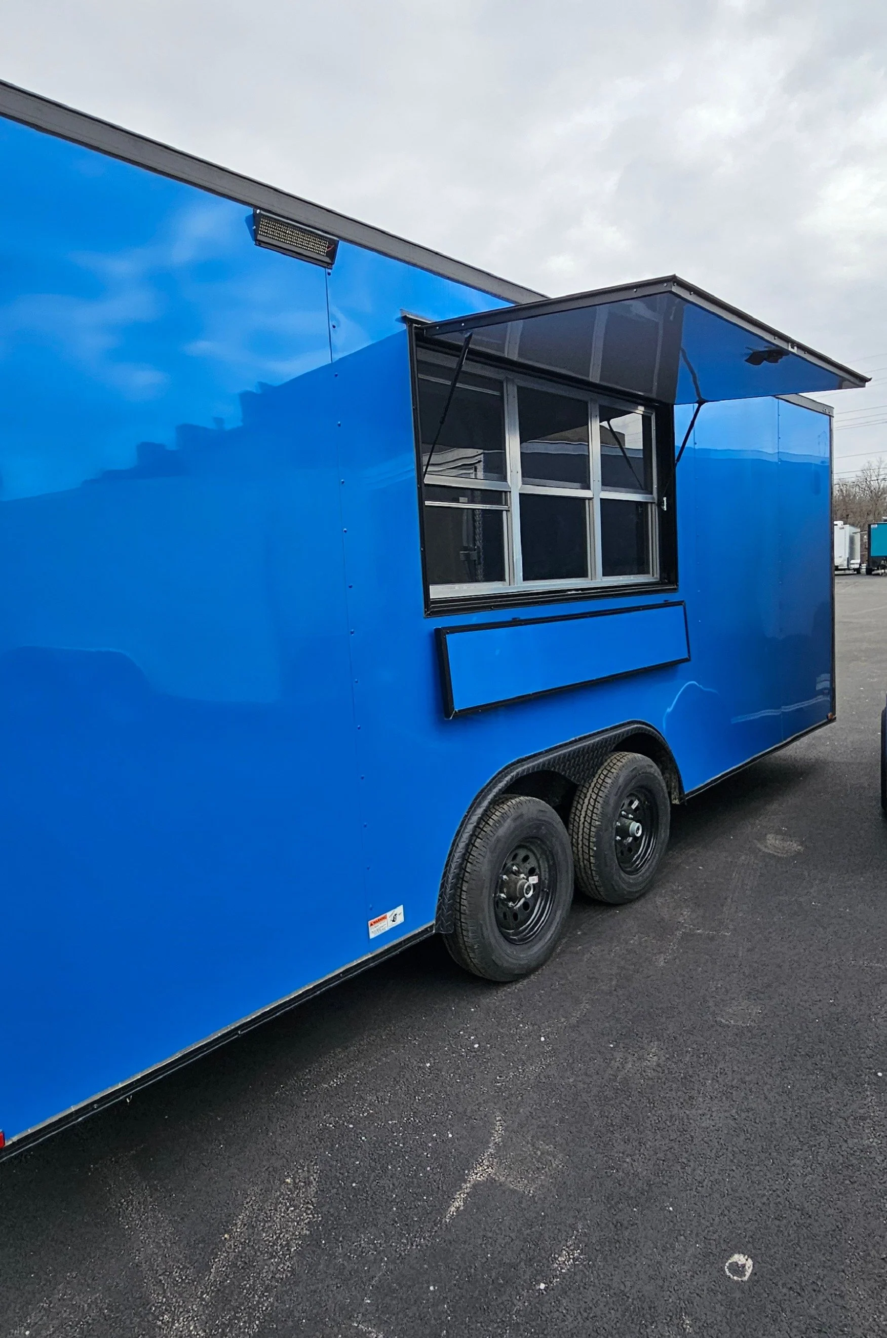 Concession_Trailer_Blue_713231.jpg
