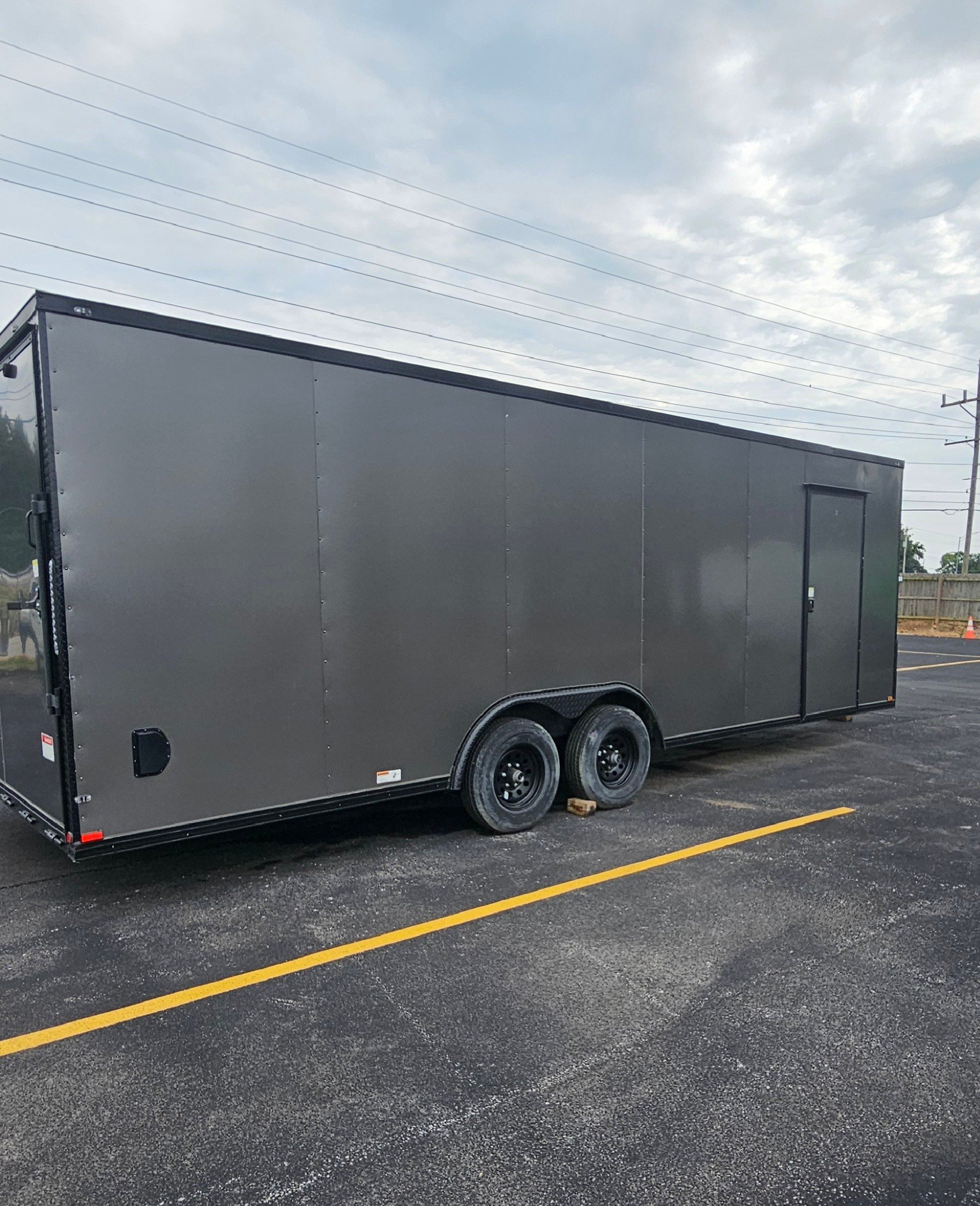 CargoTrailer_Trailer_Silver_68807_1.JPG