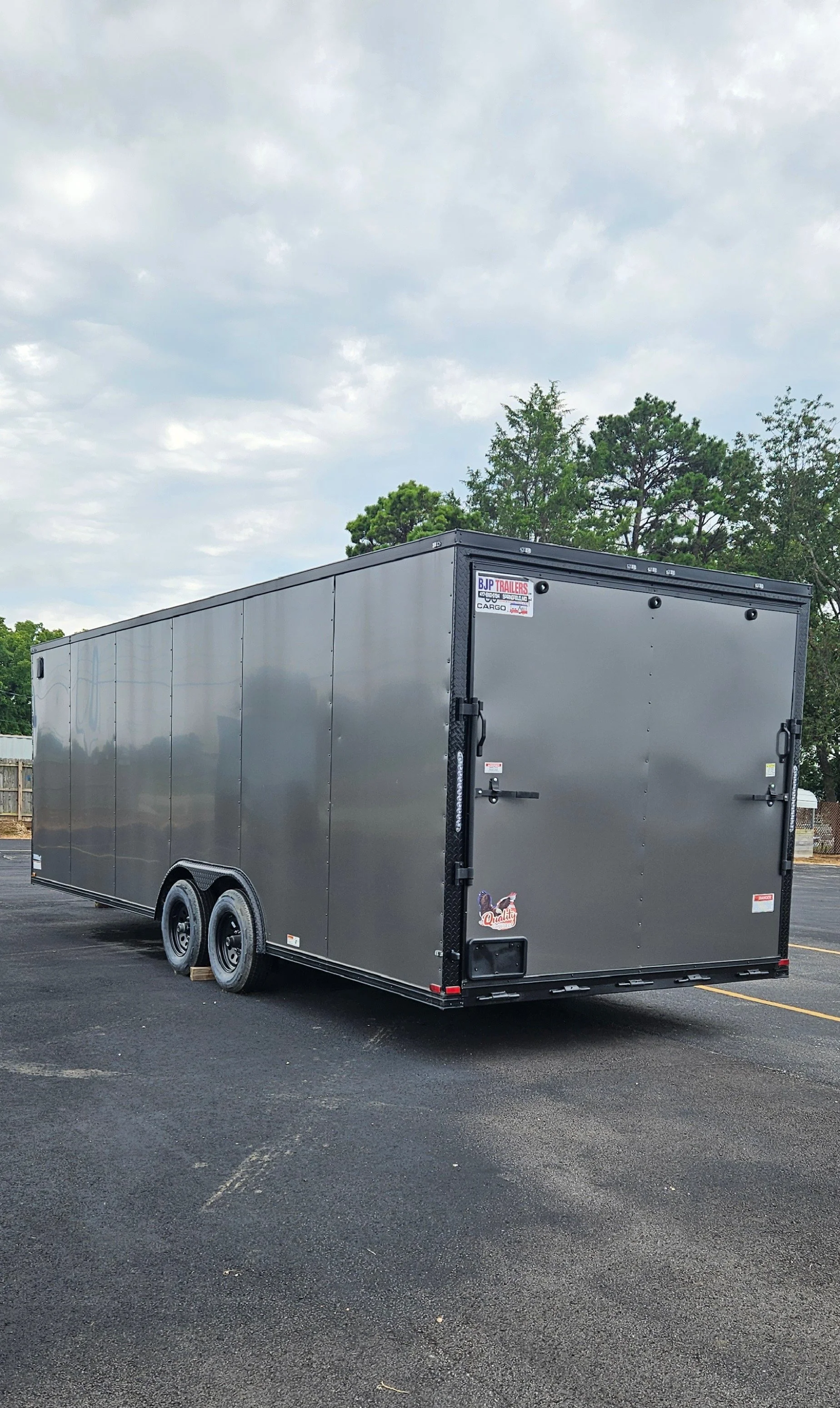 CargoTrailer_Trailer_Silver_68807_4.JPG