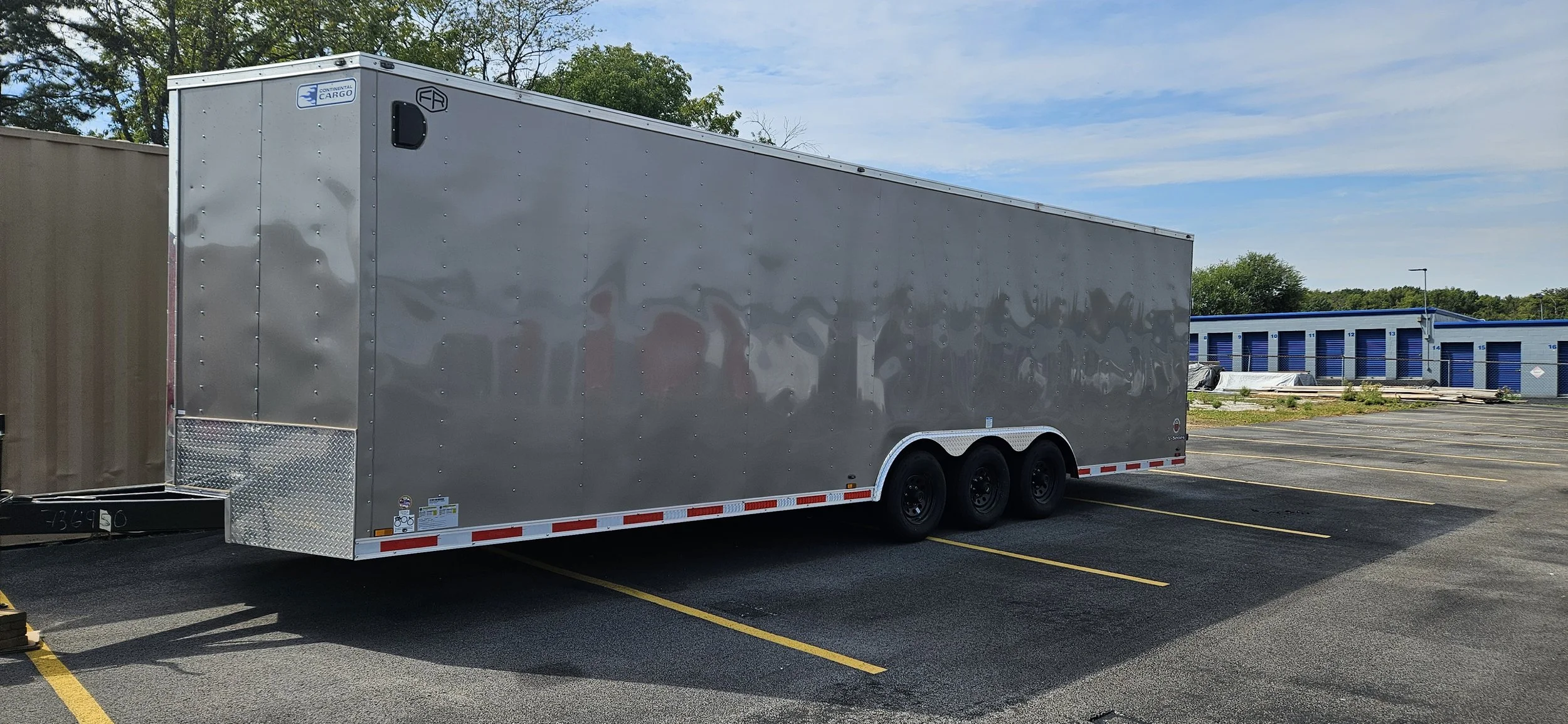 28' Forest River - Continental Cargo - V Series - Enclosed Trailer outside view of charcoal side