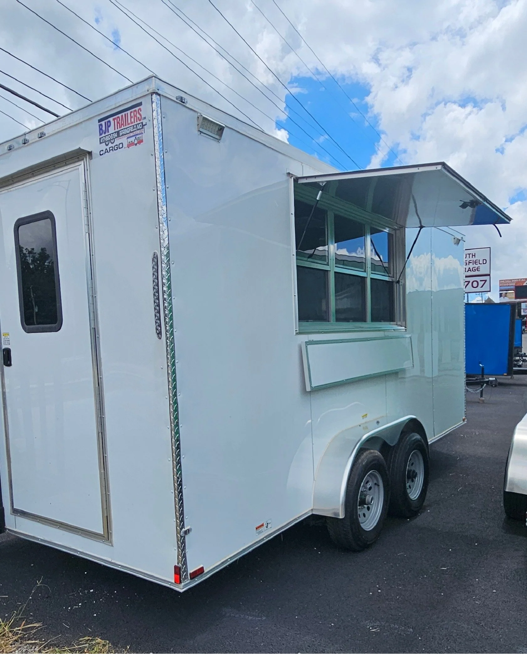 Concession _Trailer_White_70445.JPG